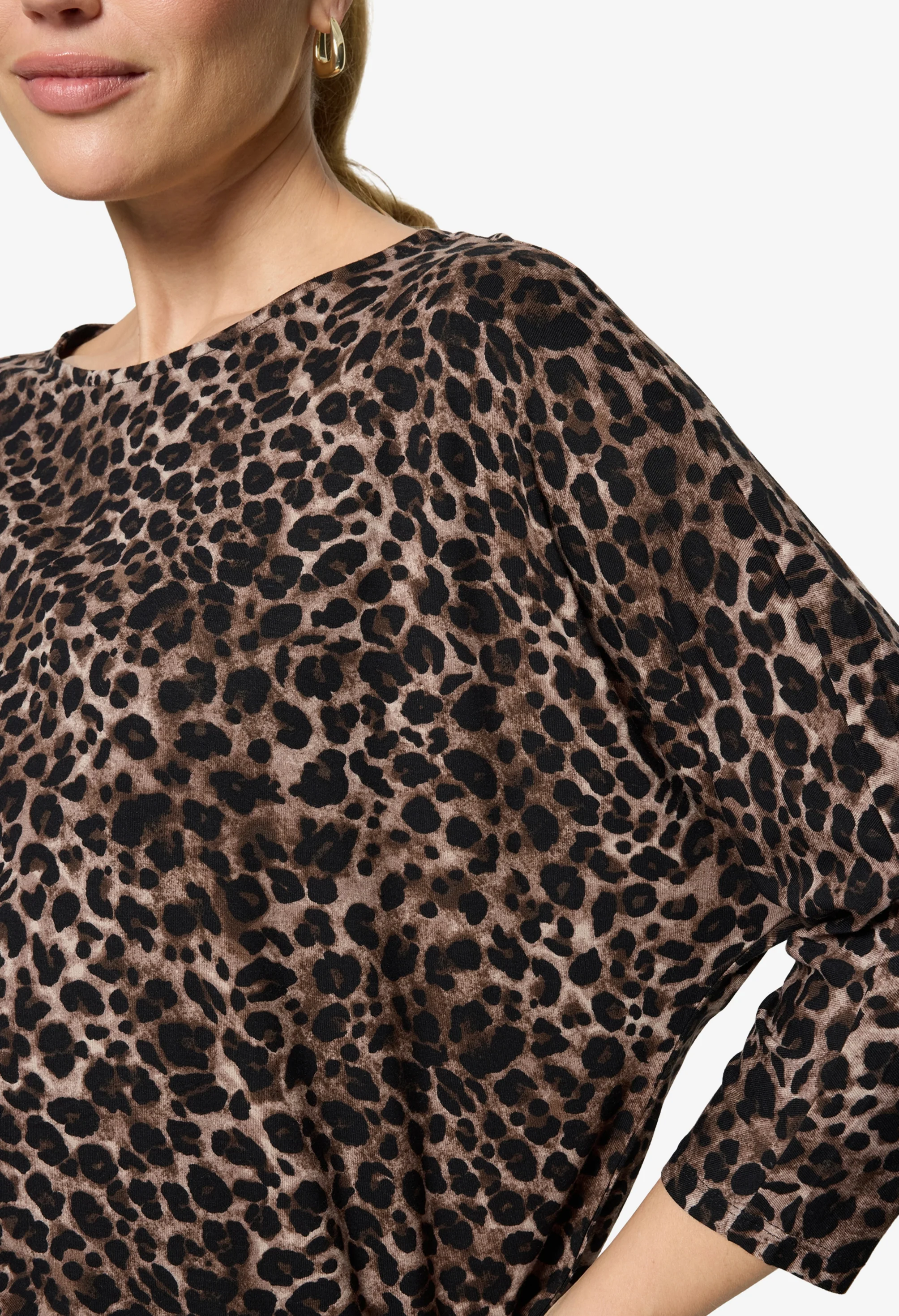 3/4 Sleeve Leopard Print Top - Image 3