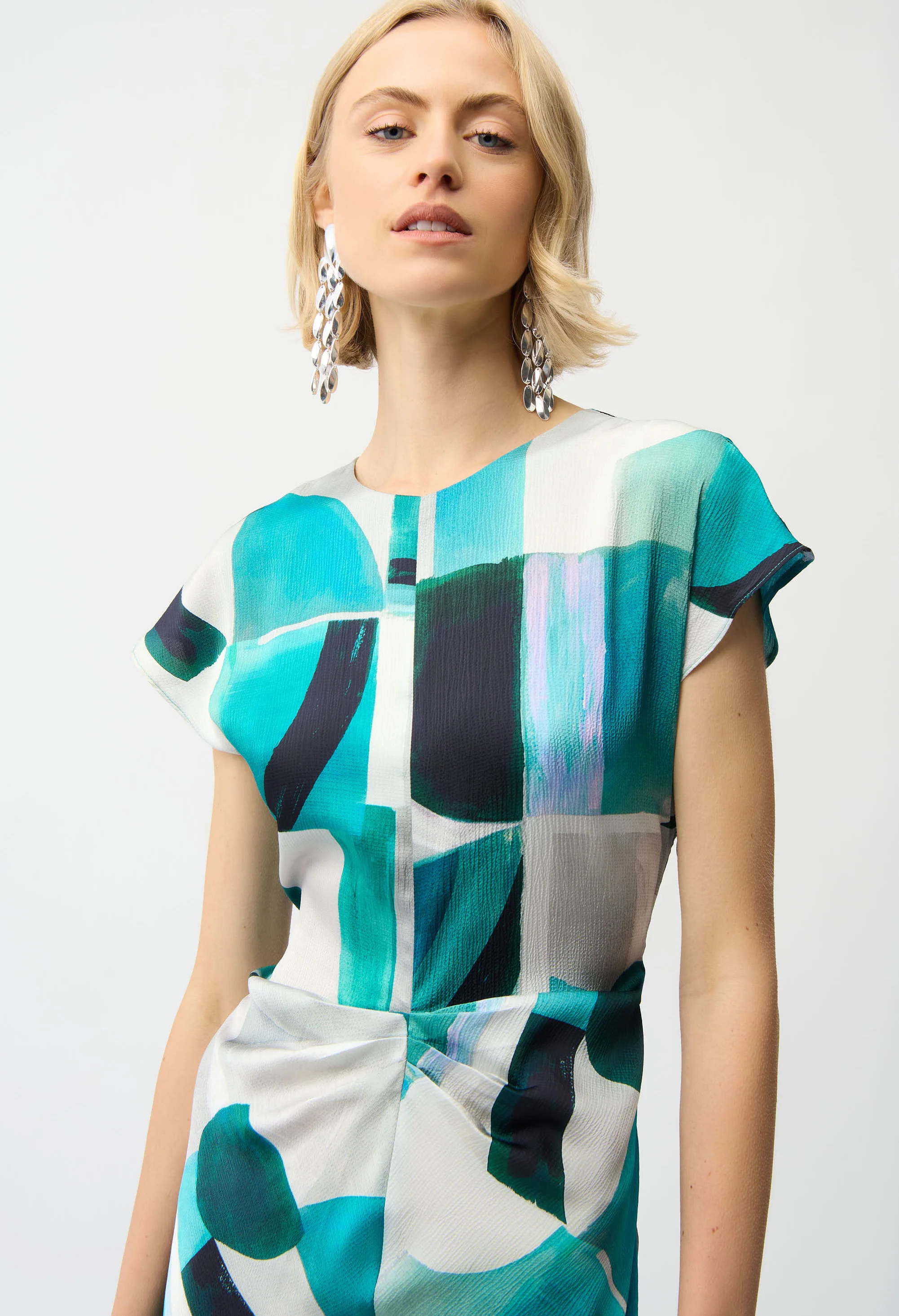 Abstract Boat-neck Midi Dress - Image 4