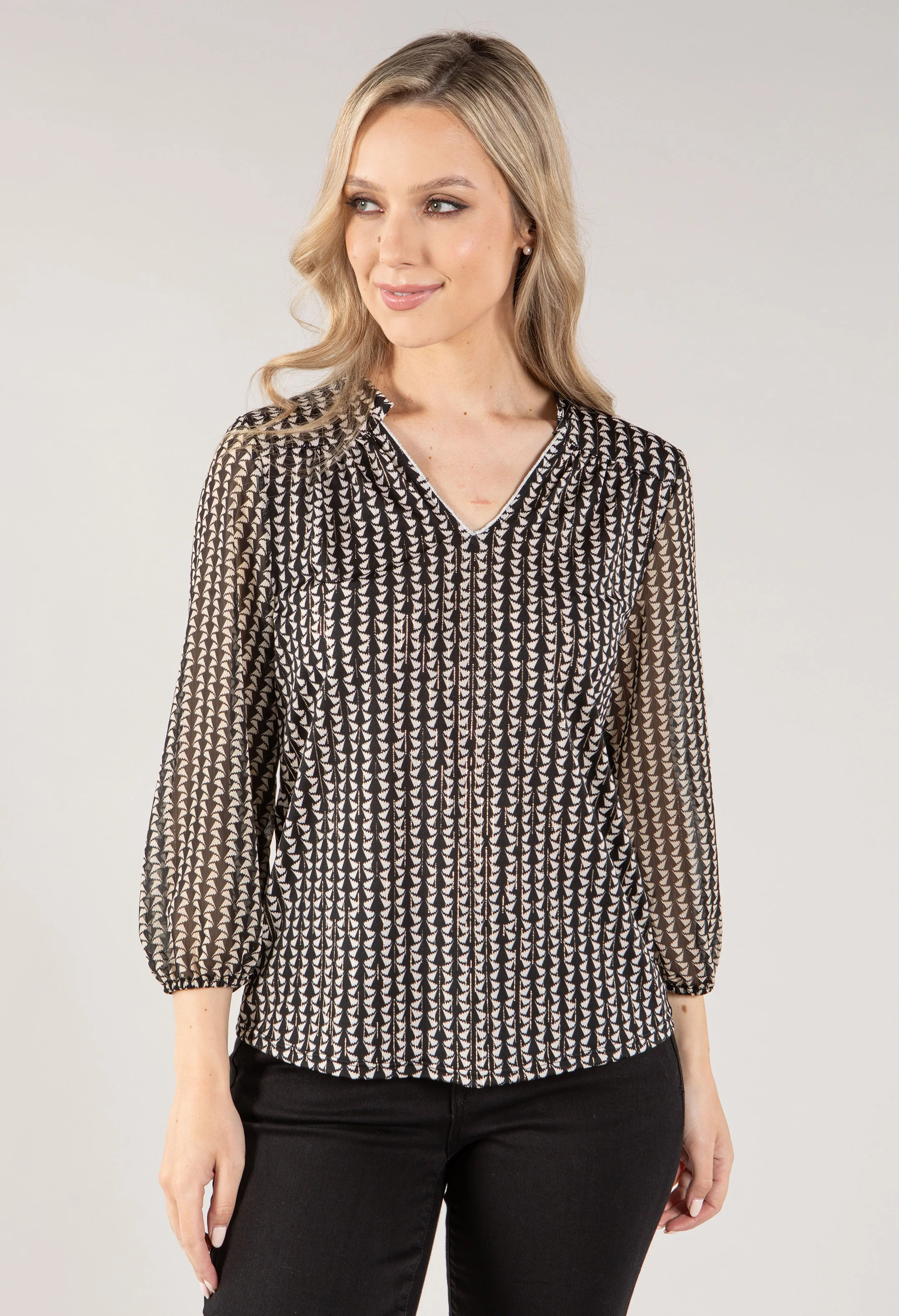 Abstract Print V Neckline Top - Image 4