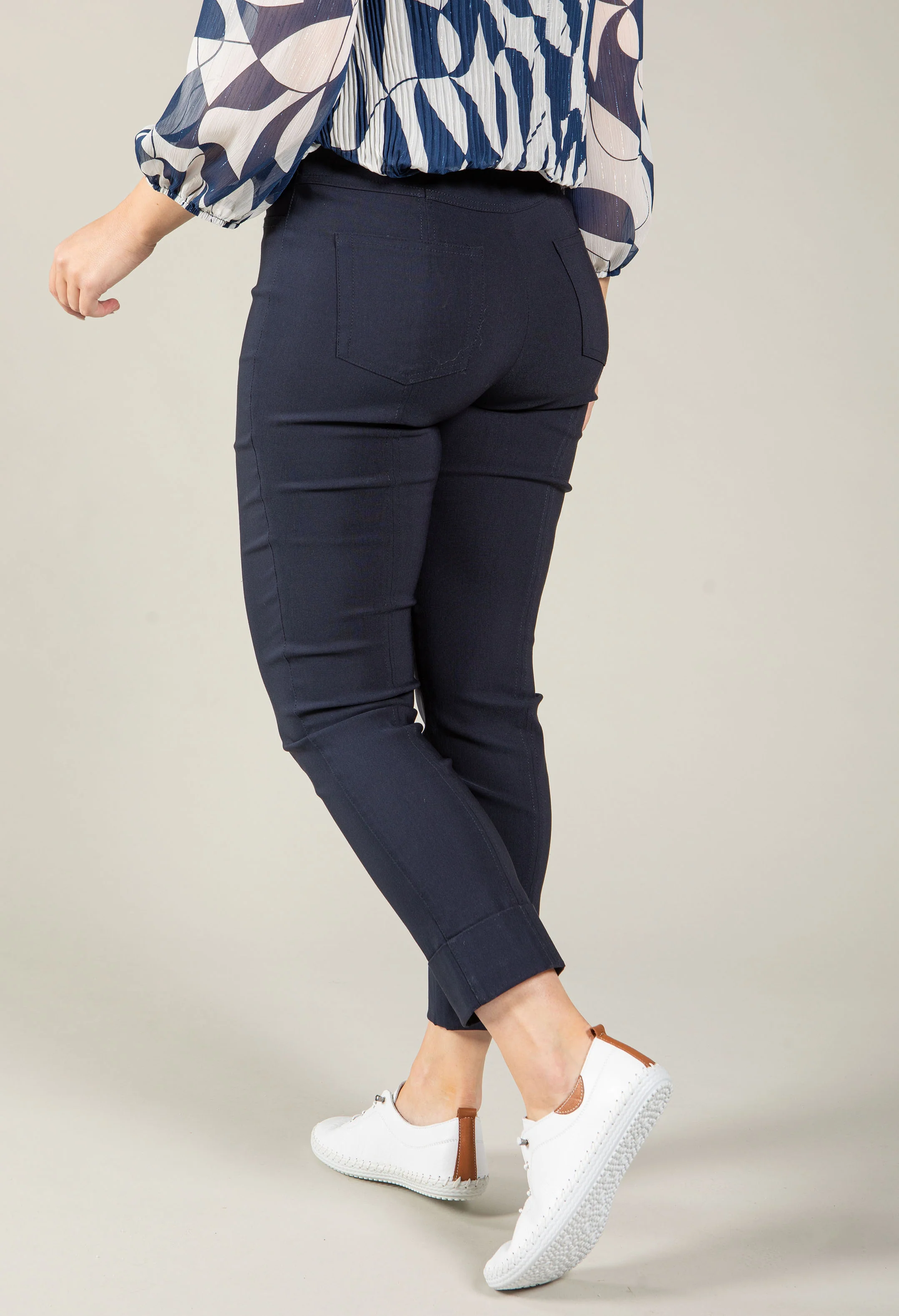 Angelika Slim Fit 7/8 Trousers - Image 3