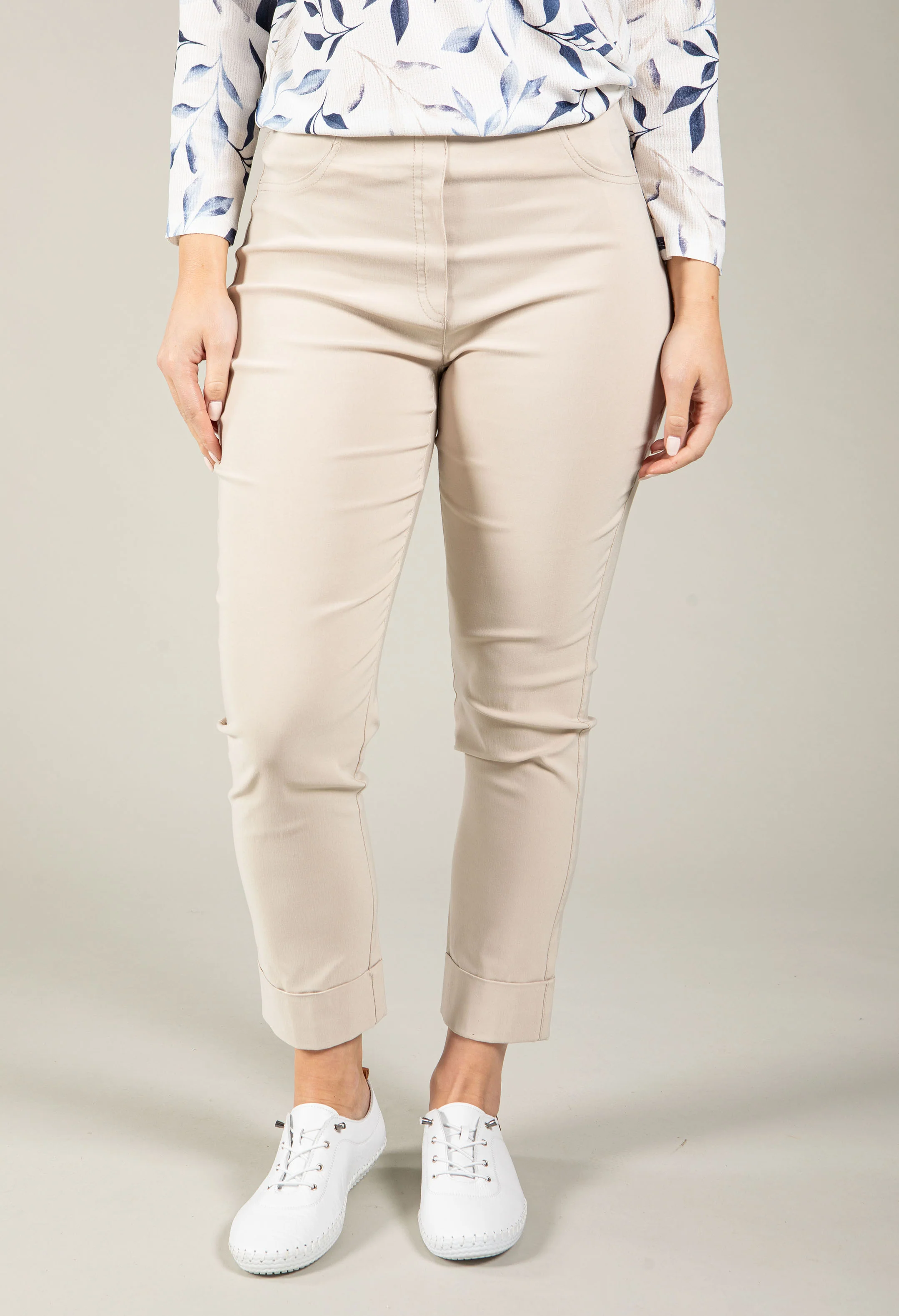 Angelika Slim Fit 7/8 Trousers - Image 6