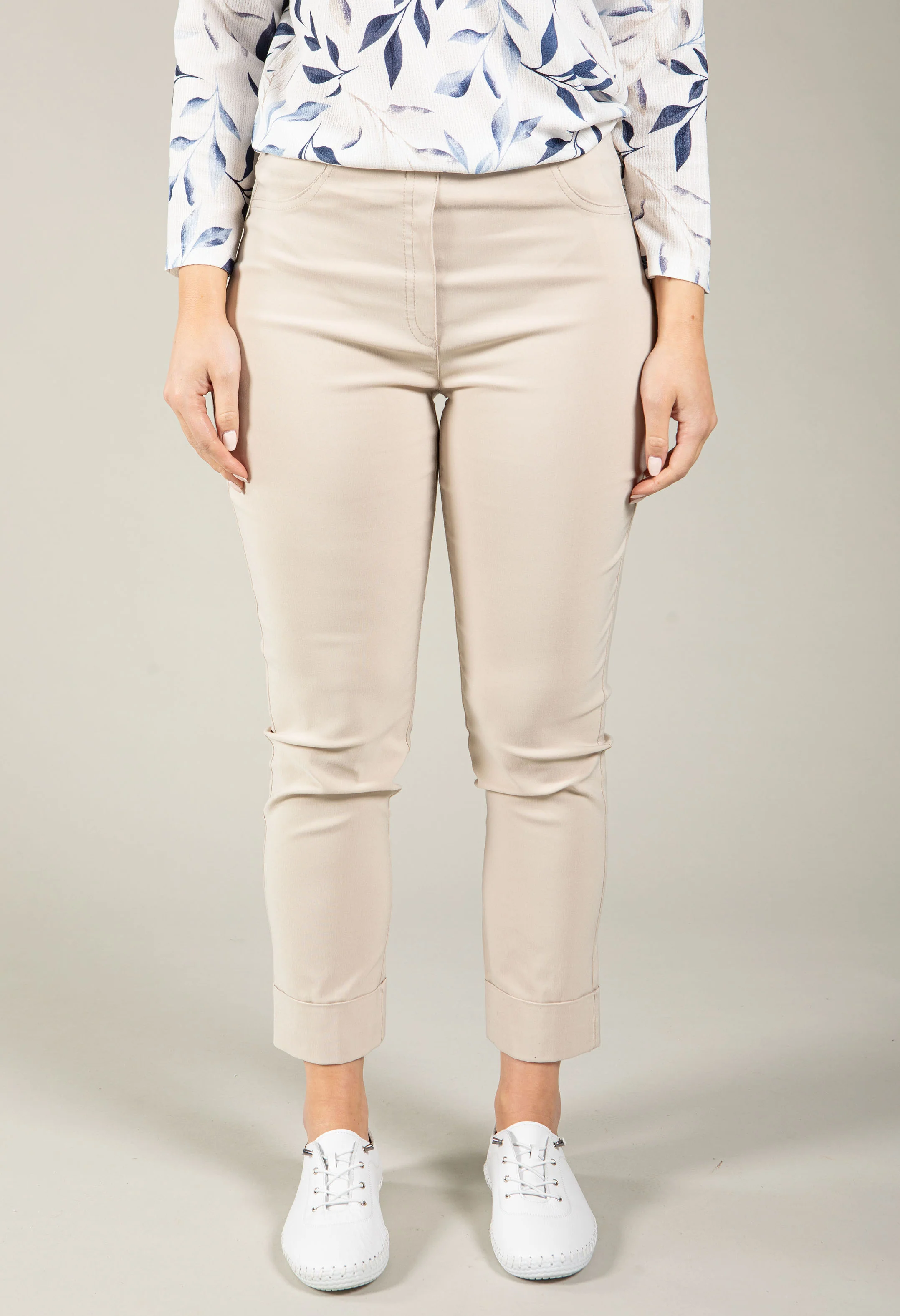 Angelika Slim Fit 7/8 Trousers - Image 7