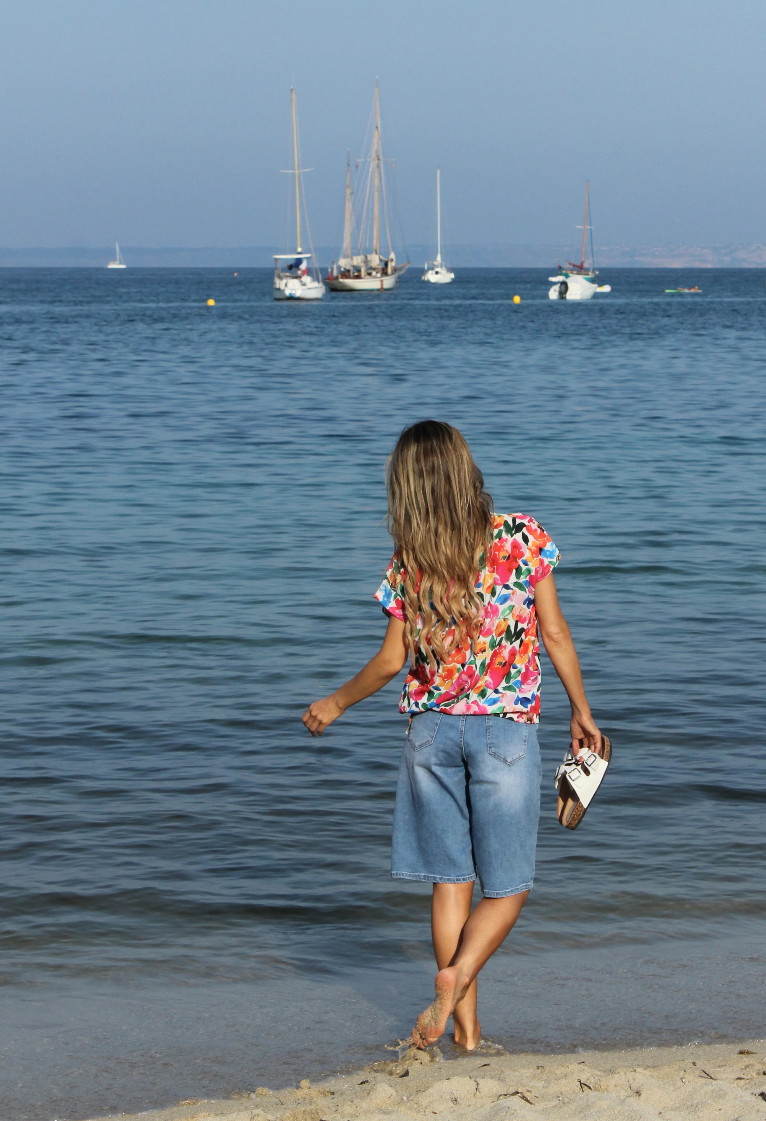 90's Baggy Bermuda Shorts - Image 2