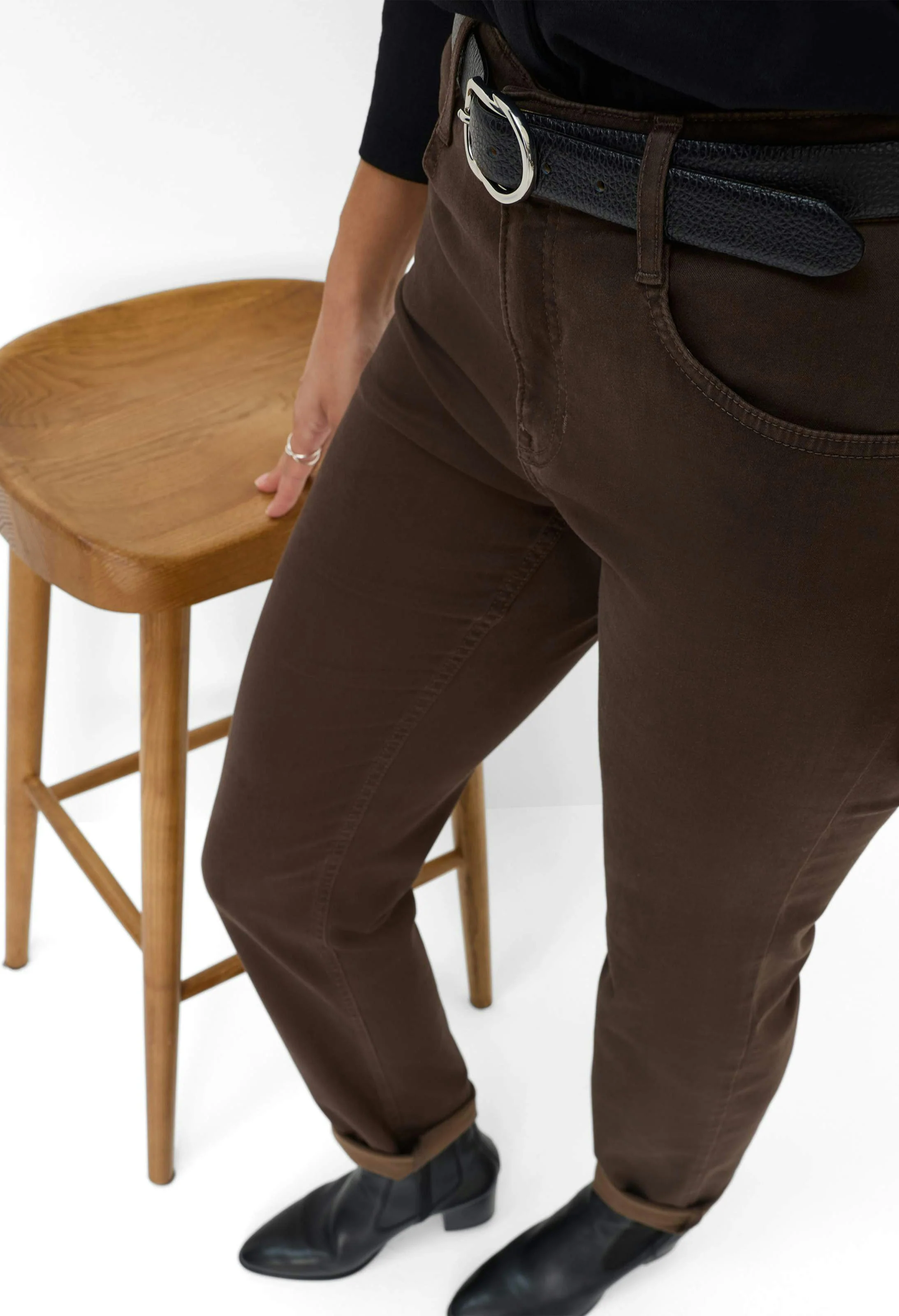 Carola Short Leg Trousers - Image 10