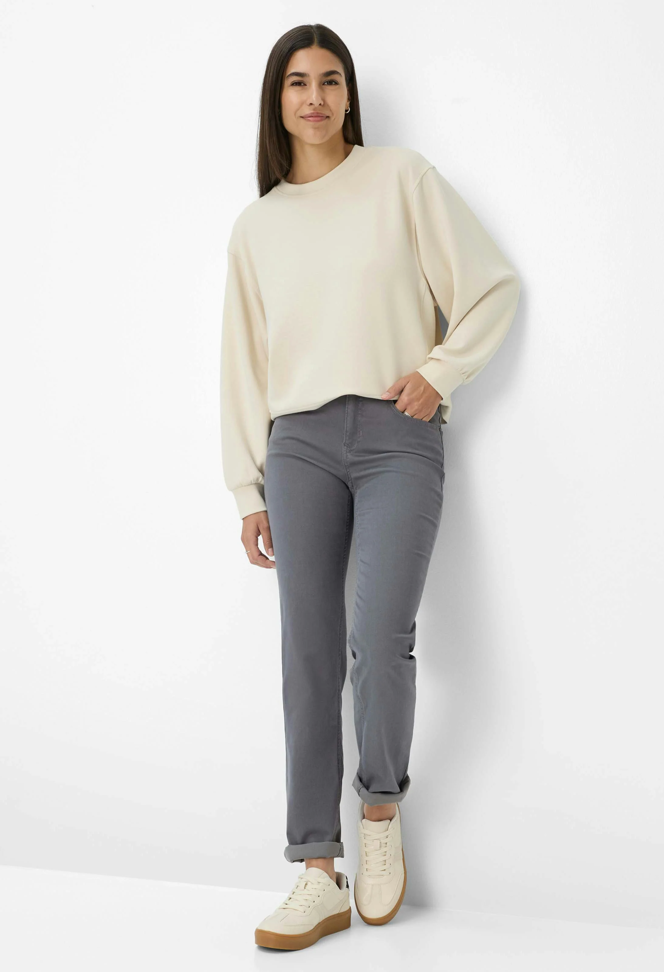 Carola Short Leg Trousers - Image 12
