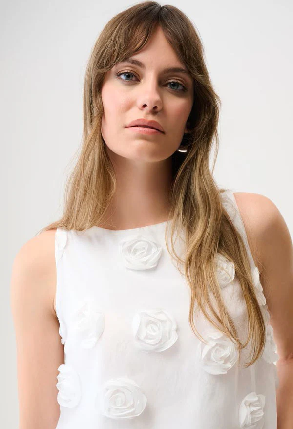 Crew Neck Sleeveless Top - Image 5