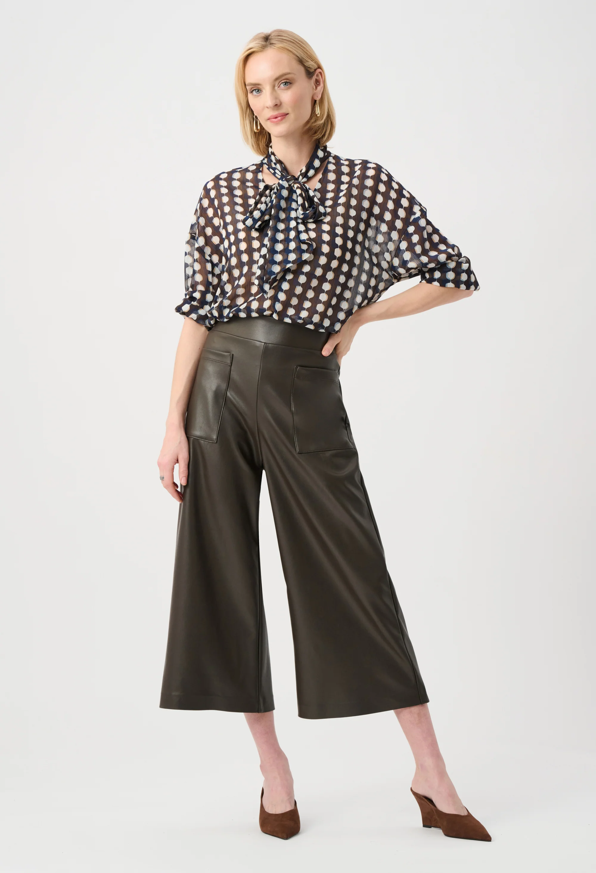 Cropped Wide-Leg Trousers