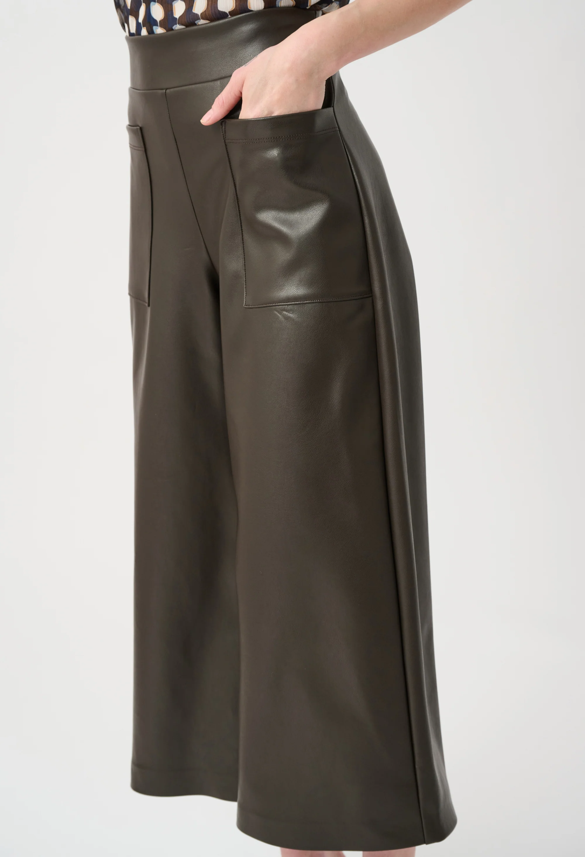 Cropped Wide-Leg Trousers - Image 3