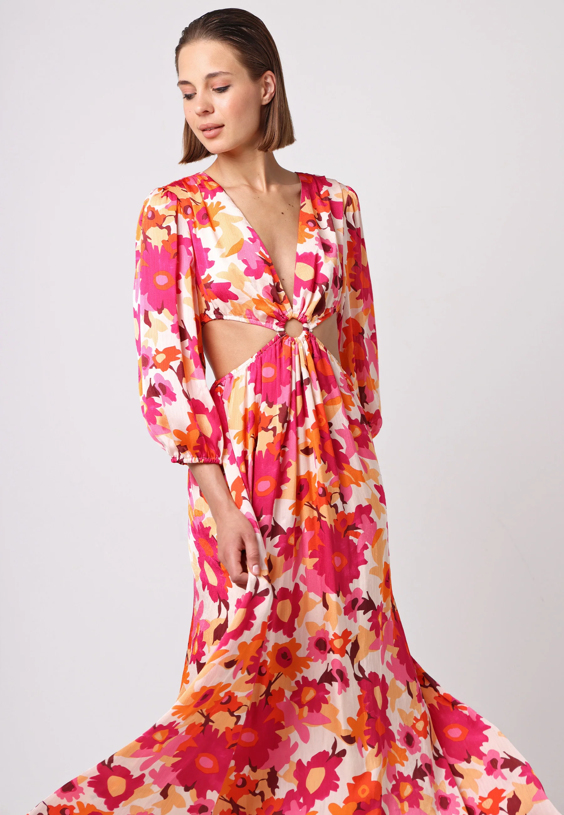 Cut Out Long Sleeve Maxi Dress - Image 2
