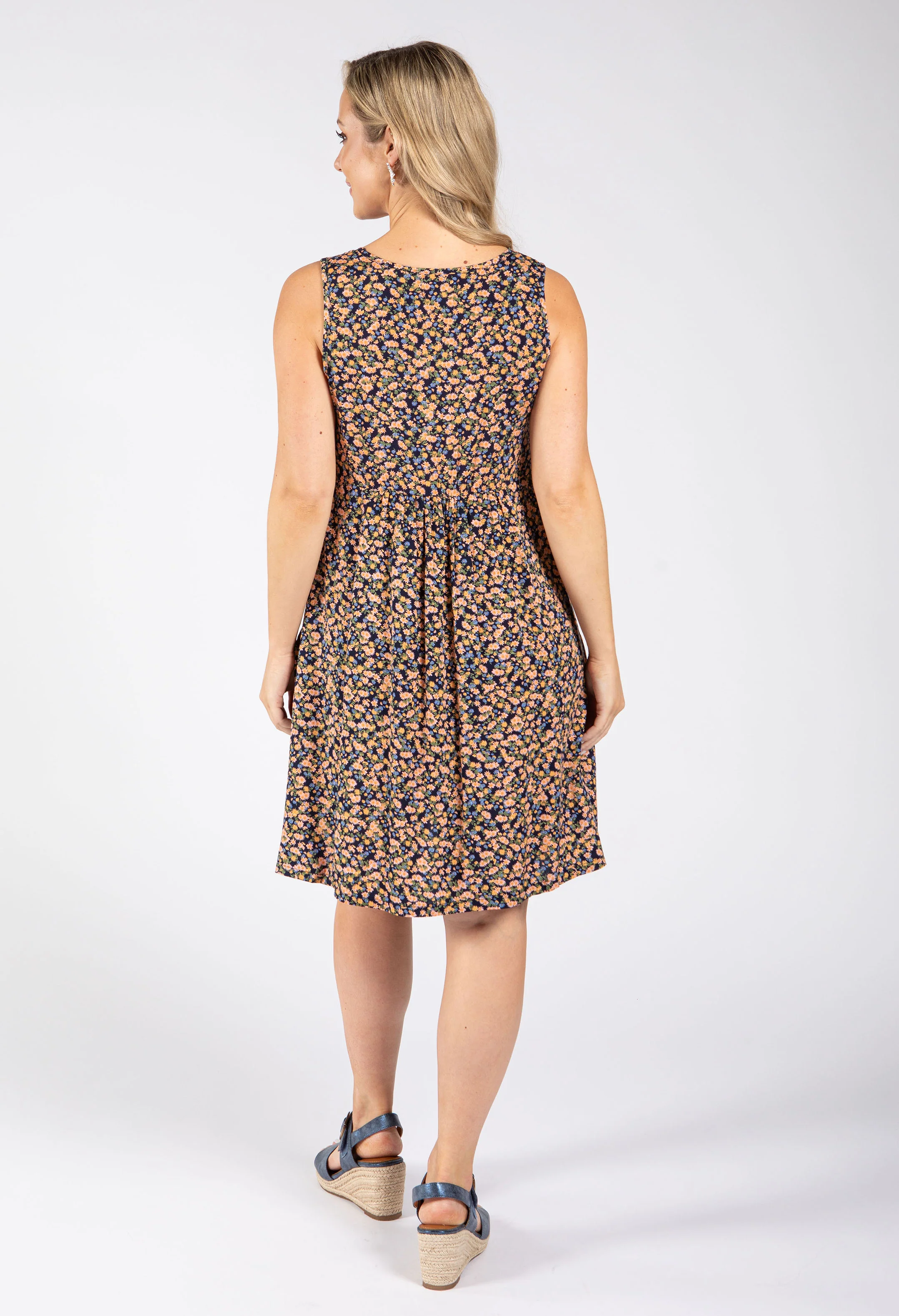 Ditsy Print Sleeveless Dress - Image 5