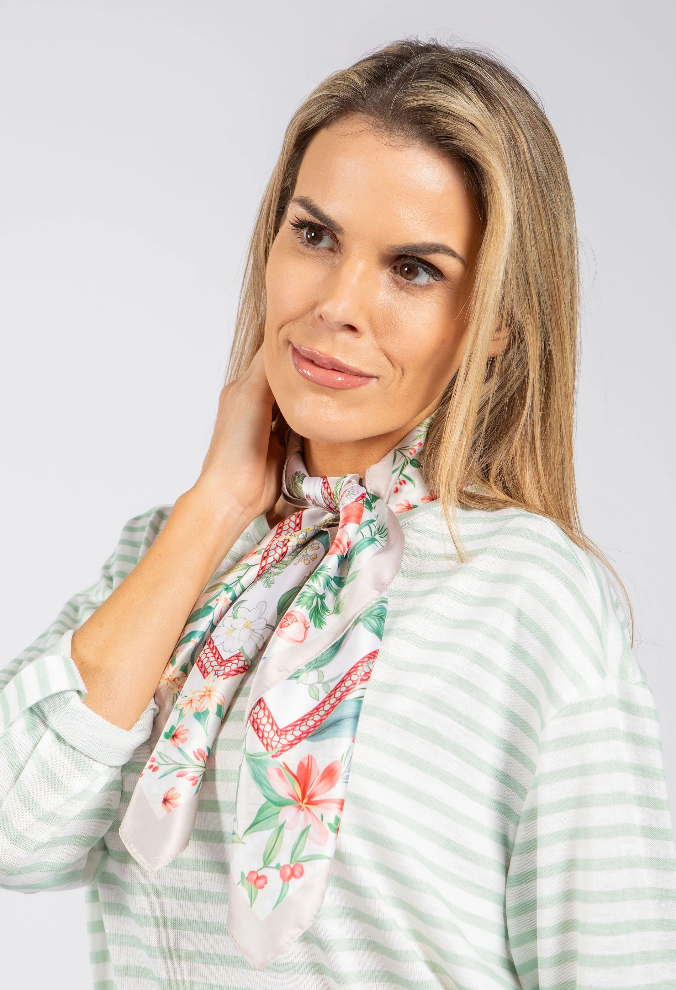 Dolce Vita Satin Touch Scarf - Image 6