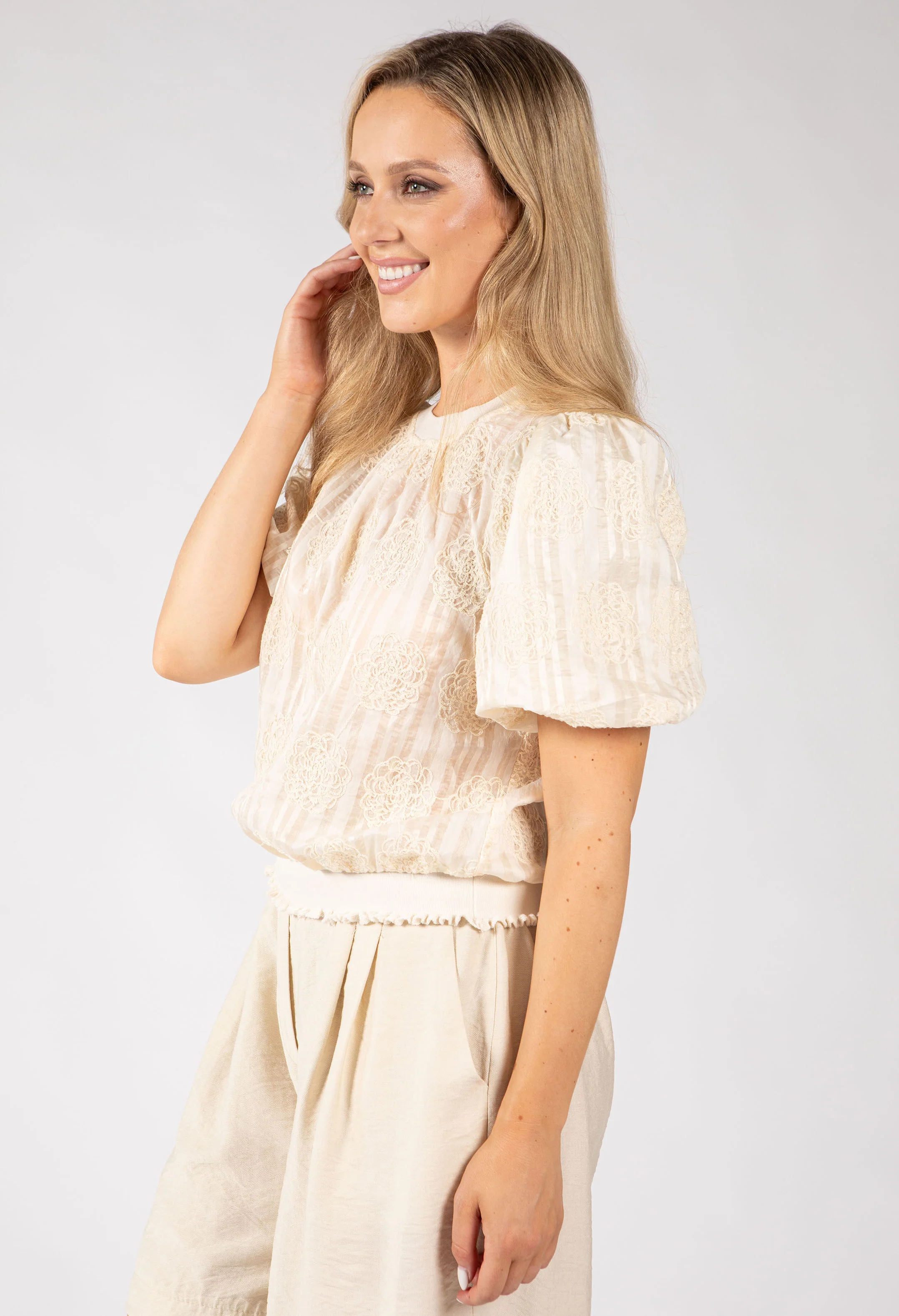 Embroidered Floral Top - Image 4