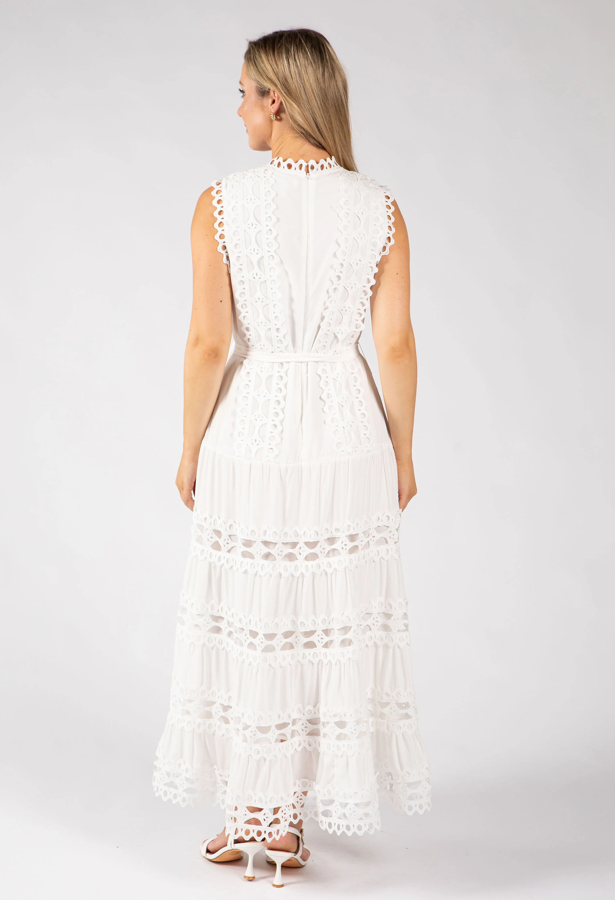 Embroidered Sleeveless Midi Dress - Image 4