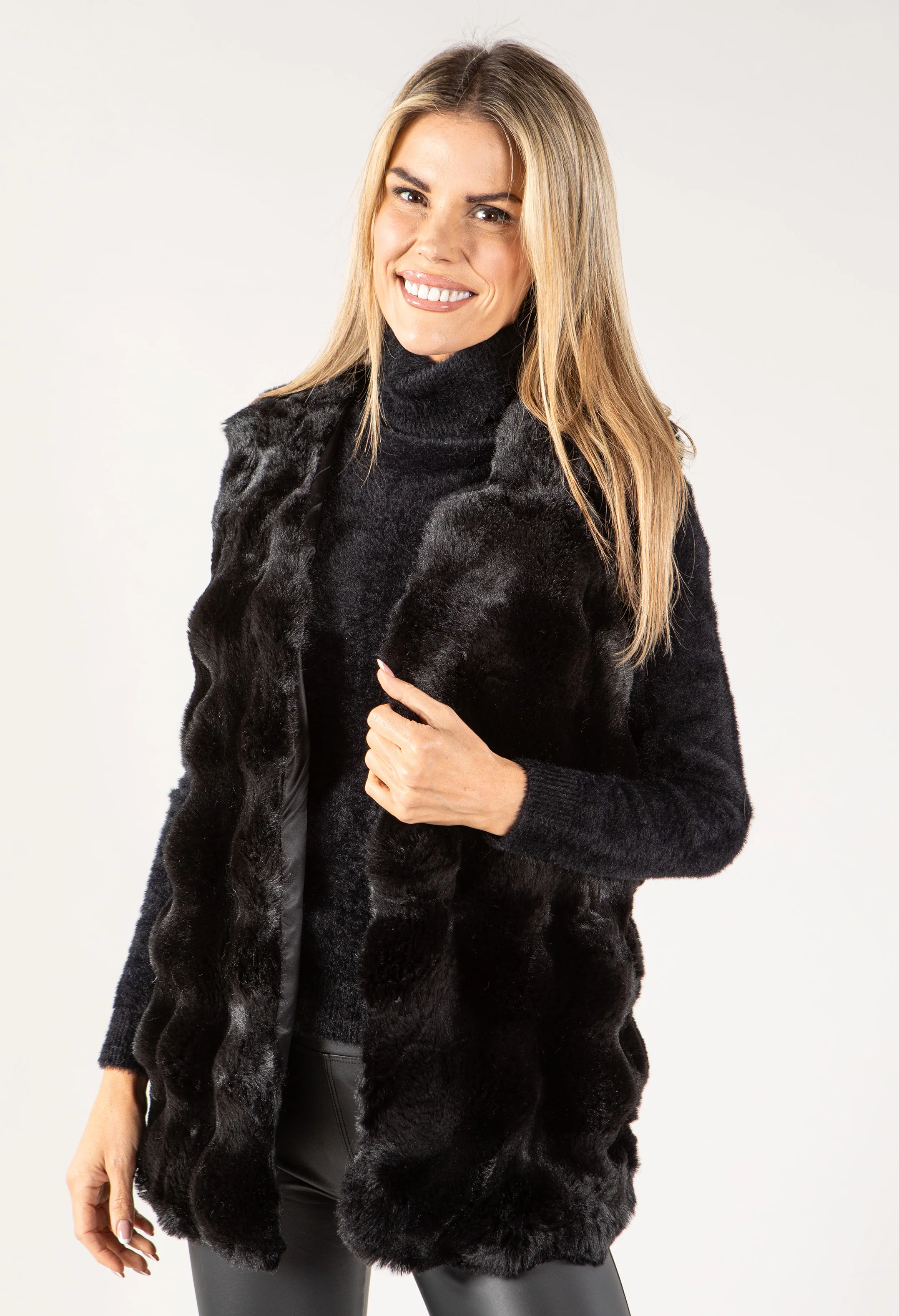 Faux Fur Sleeveless Coat - Image 3
