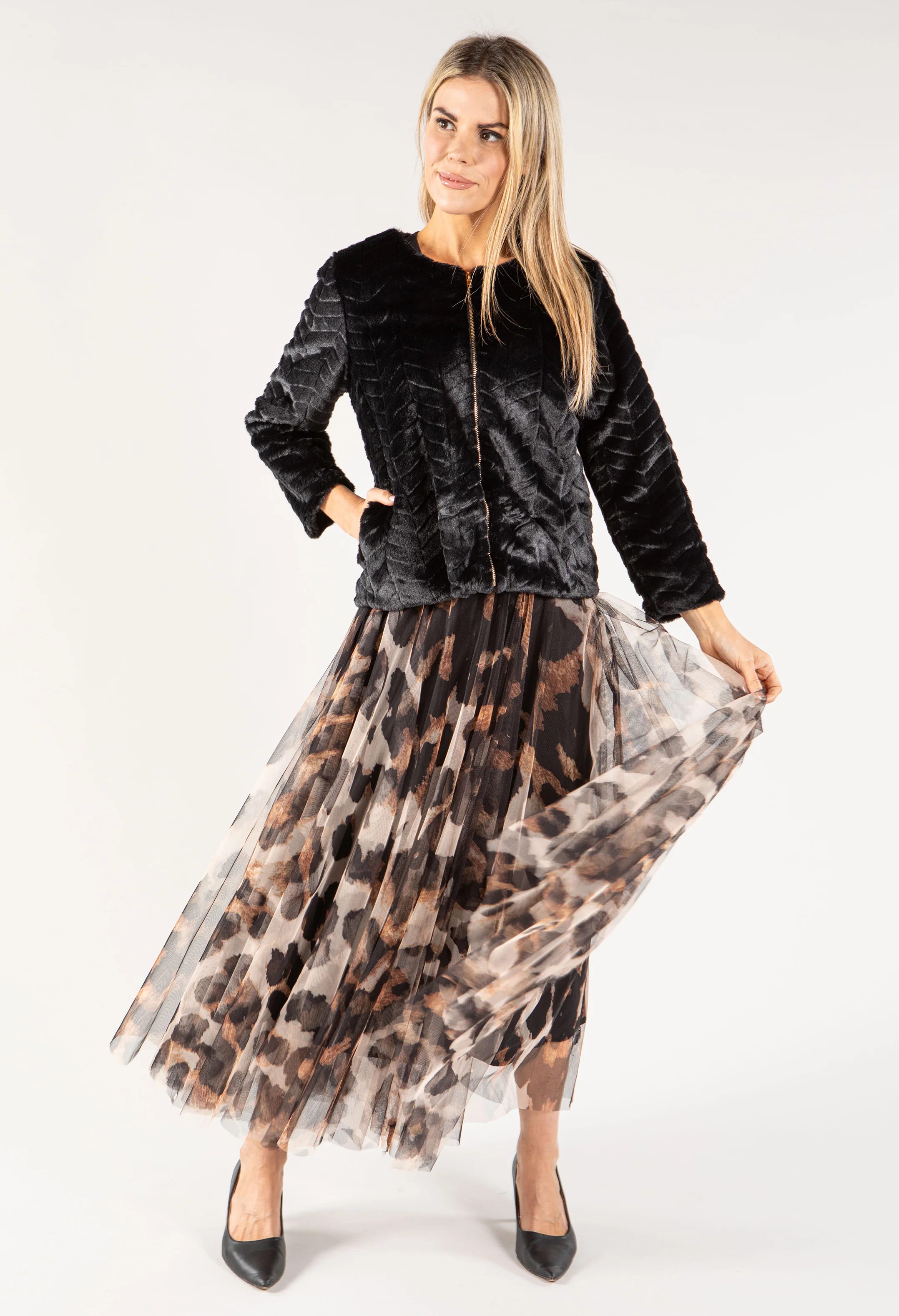 Faux Fur Zip Up Short Coat - Image 3