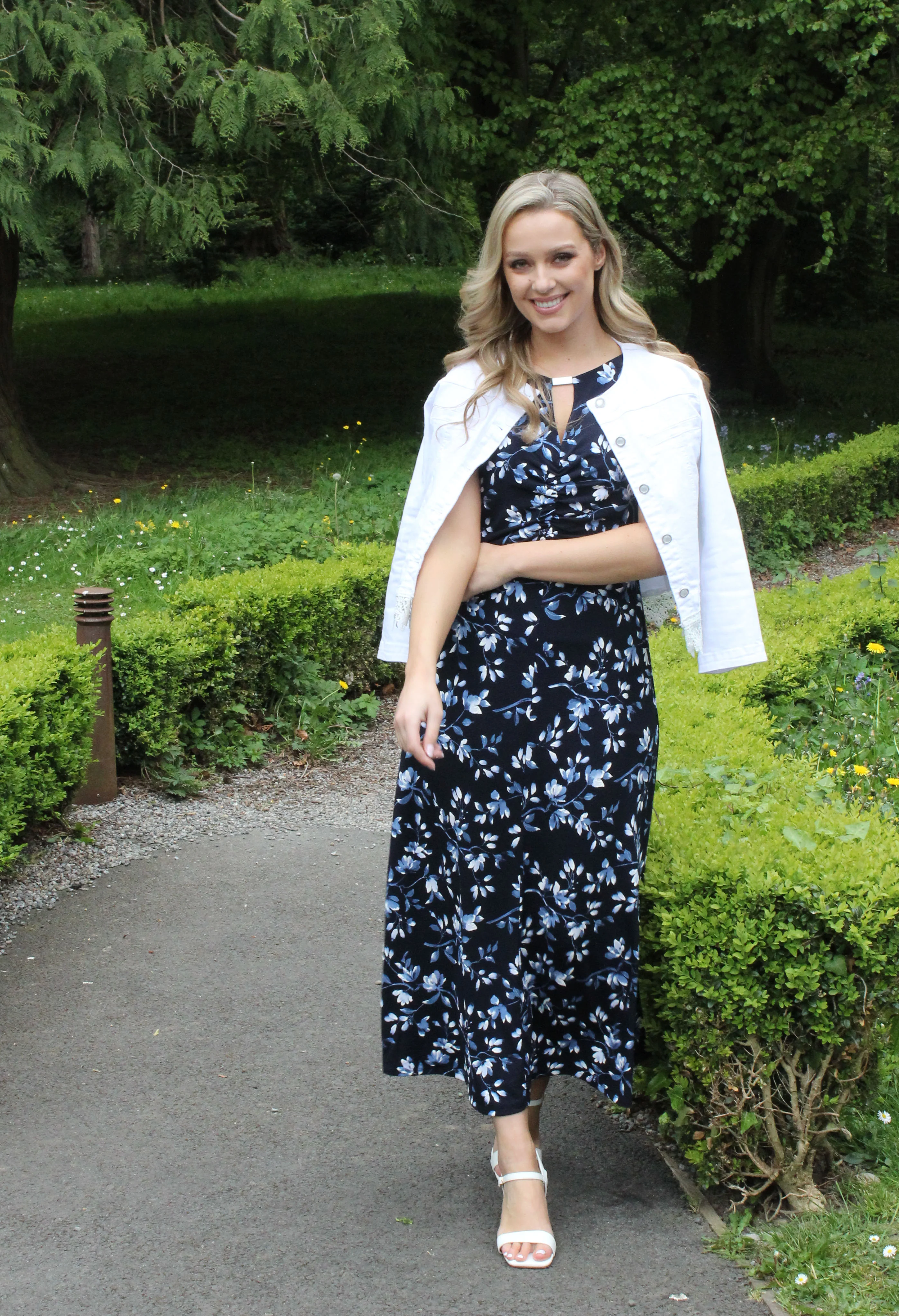 Floral Sleeveless Midi Dress - Image 2
