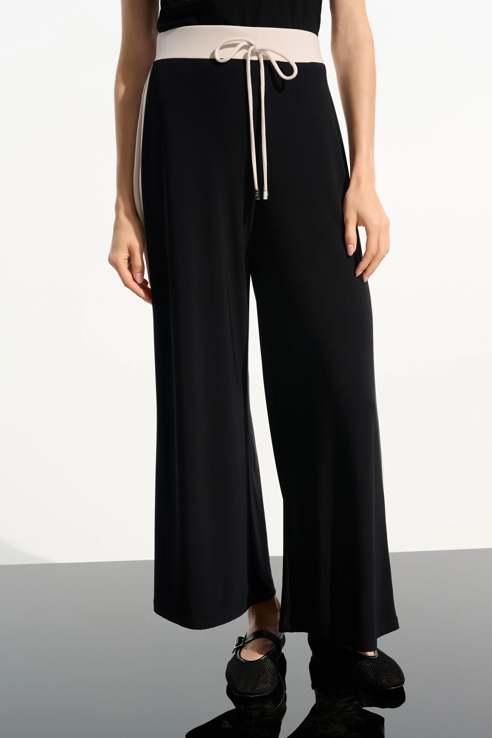 High-waisted Wide-leg Trousers