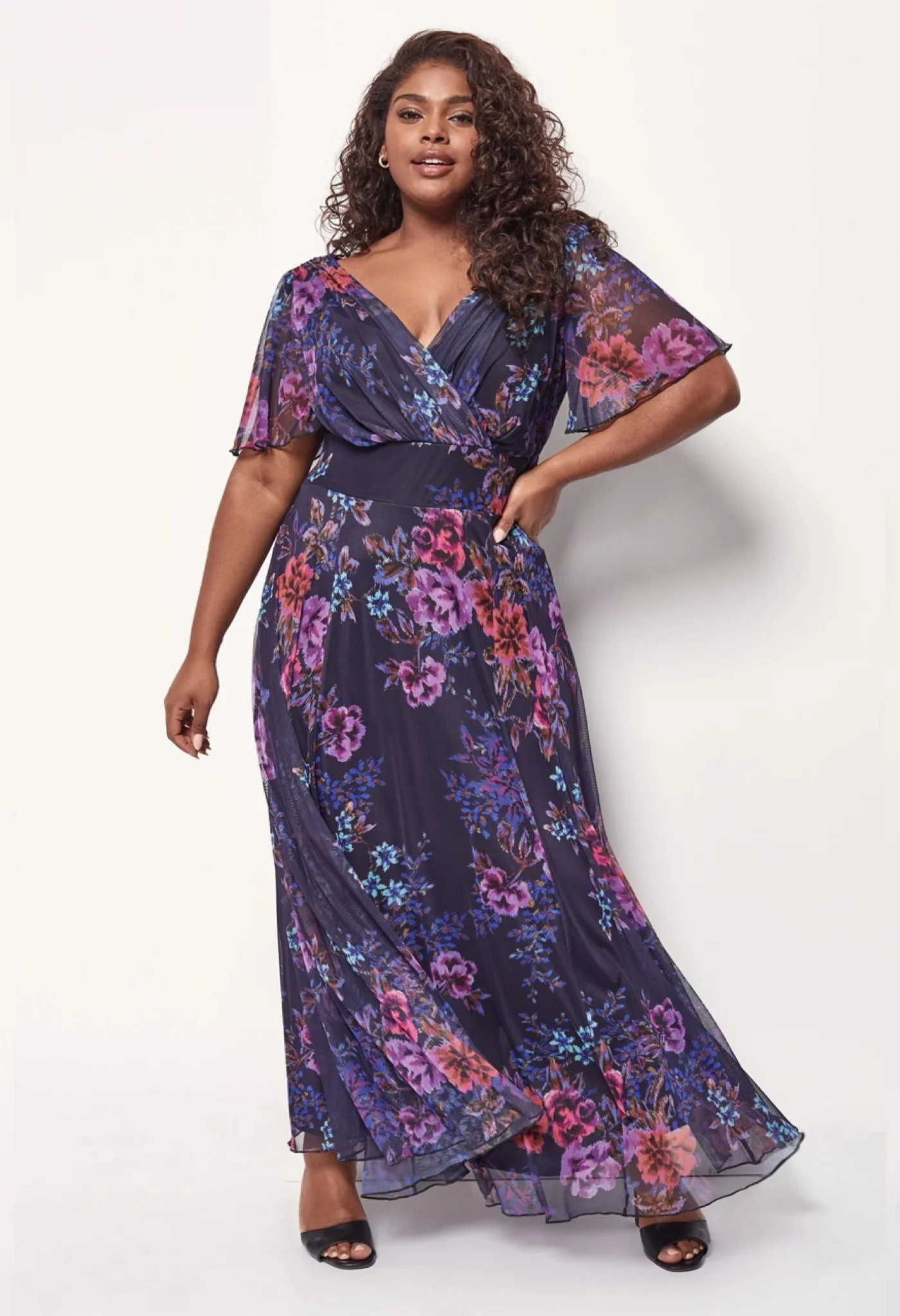 Isabelle Curve+ Float Sleeve Maxi Dress - Image 2