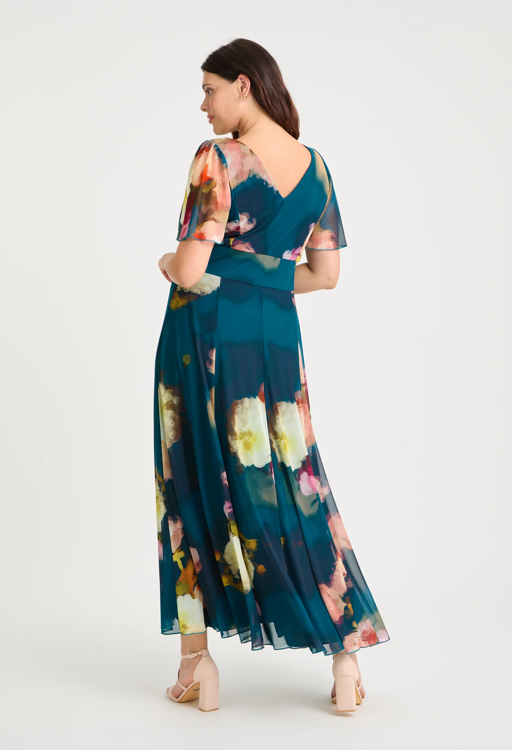 Isabelle Curve+ Float Sleeve Maxi Dress - Image 4
