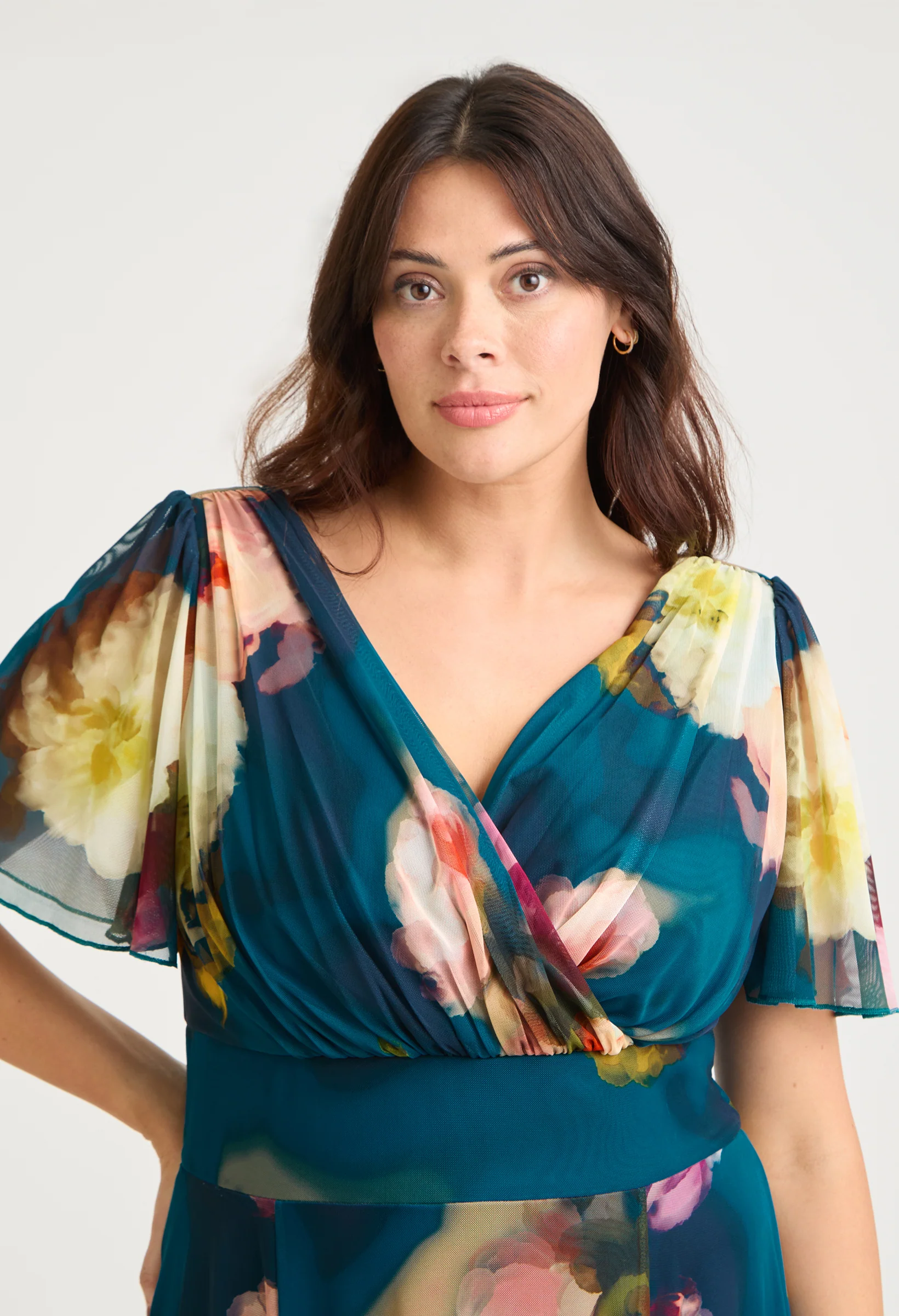 Isabelle Curve+ Float Sleeve Maxi Dress - Image 5