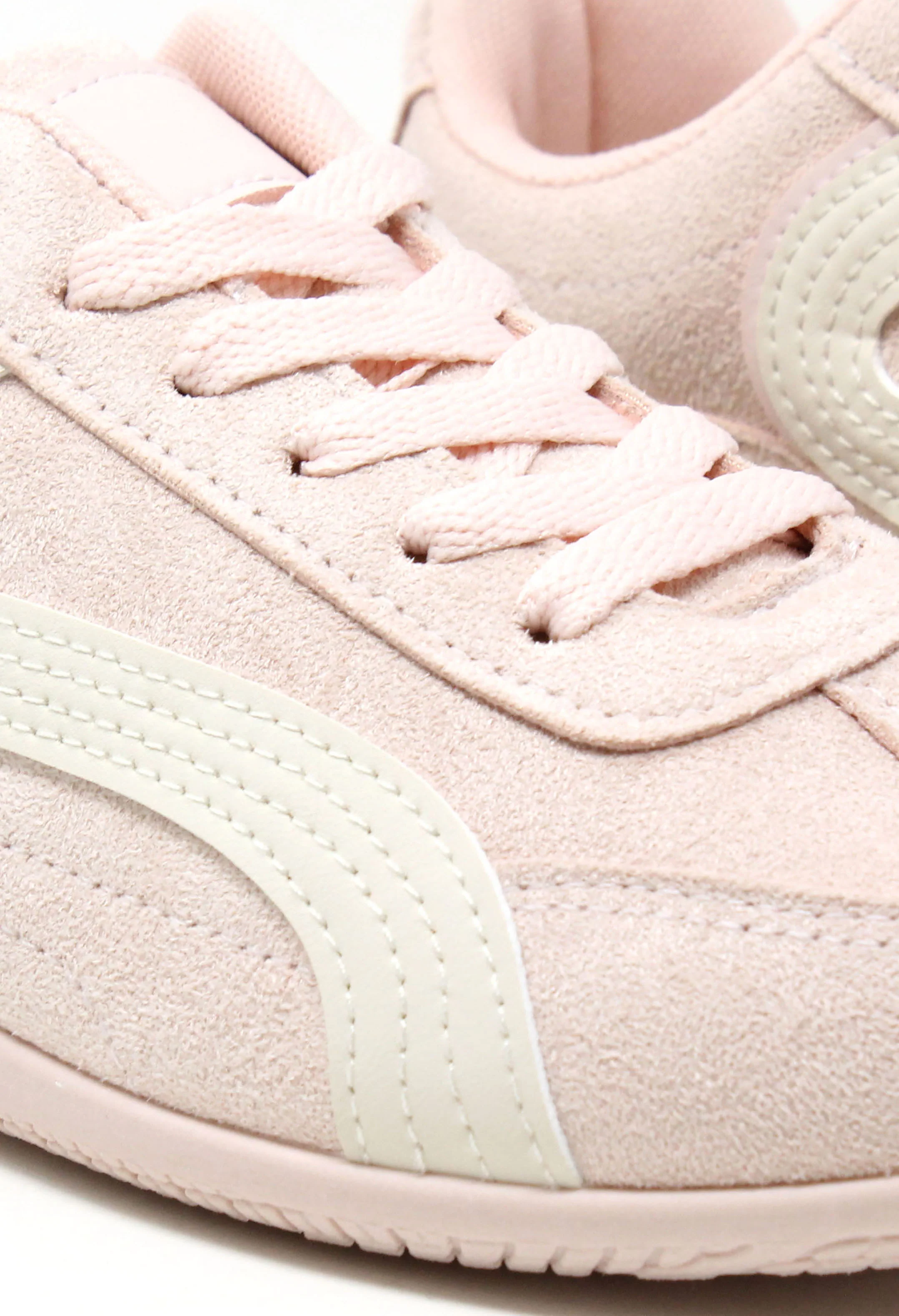 Low Wave Trainer - Image 13