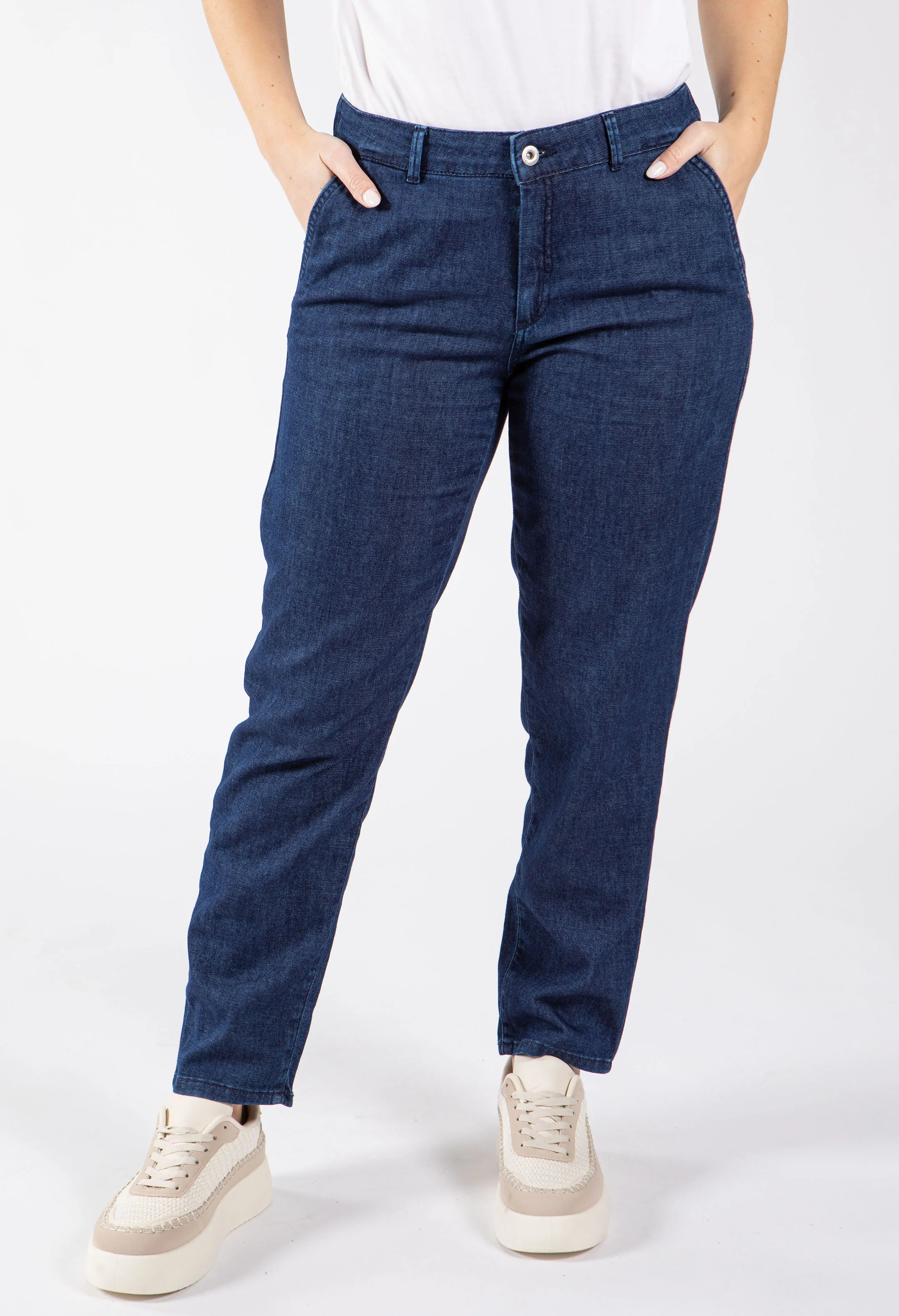 Maron S Relaxed Fit Jeans - Image 2