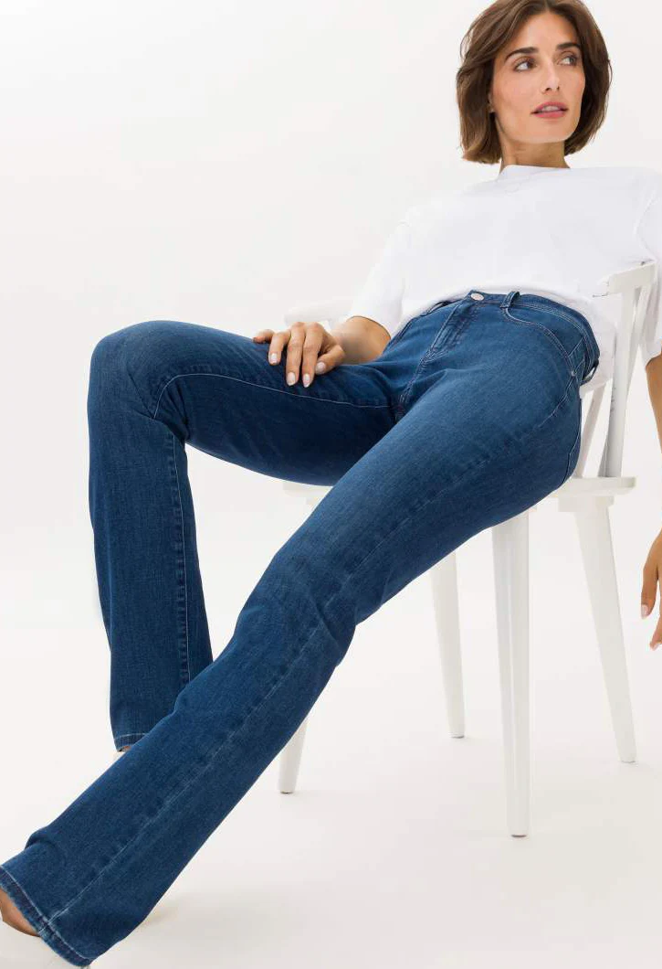 Mary Short Regular Fit Jeans - Image 11