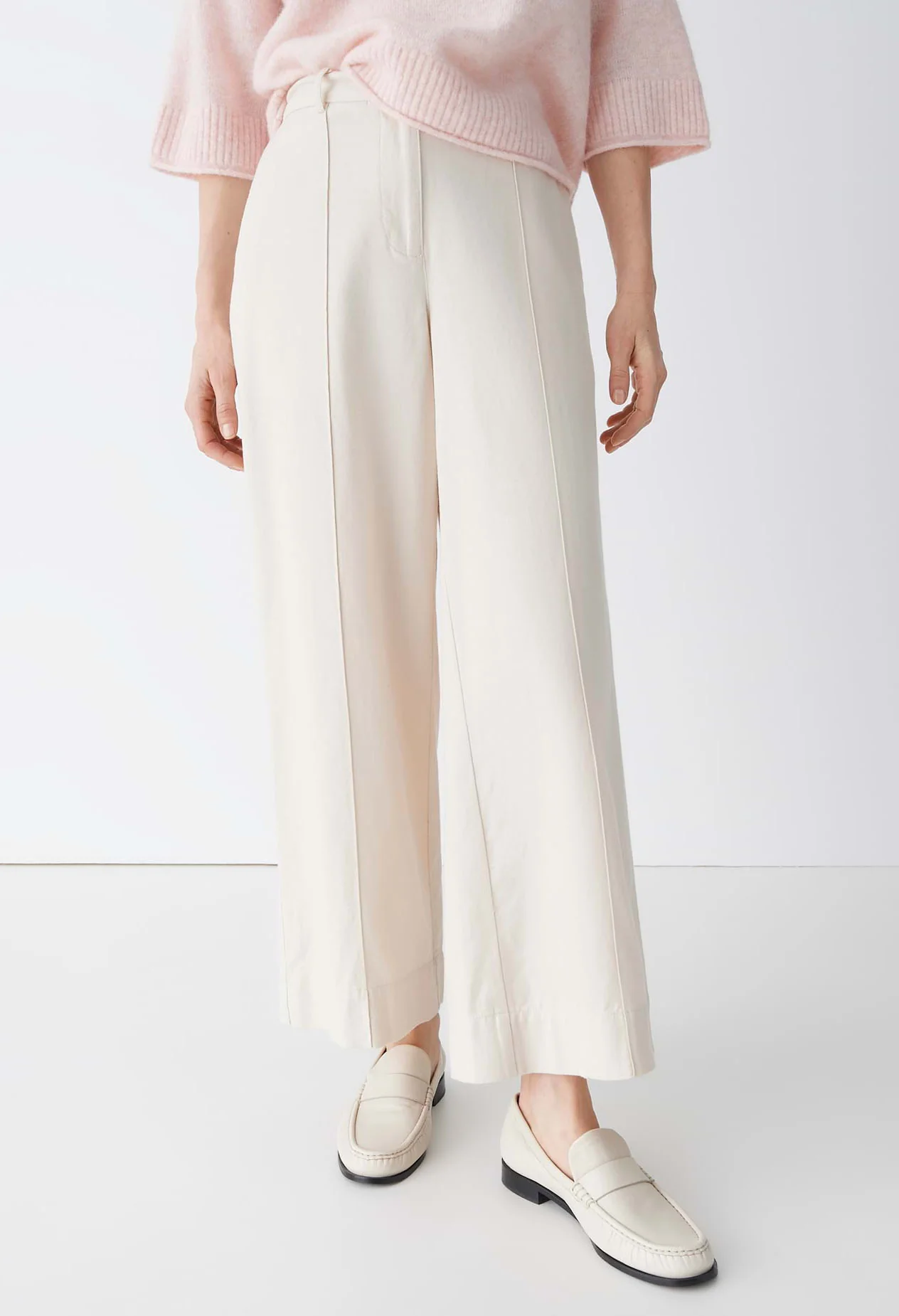 Meeri Breath Relaxed City Pants - Image 2