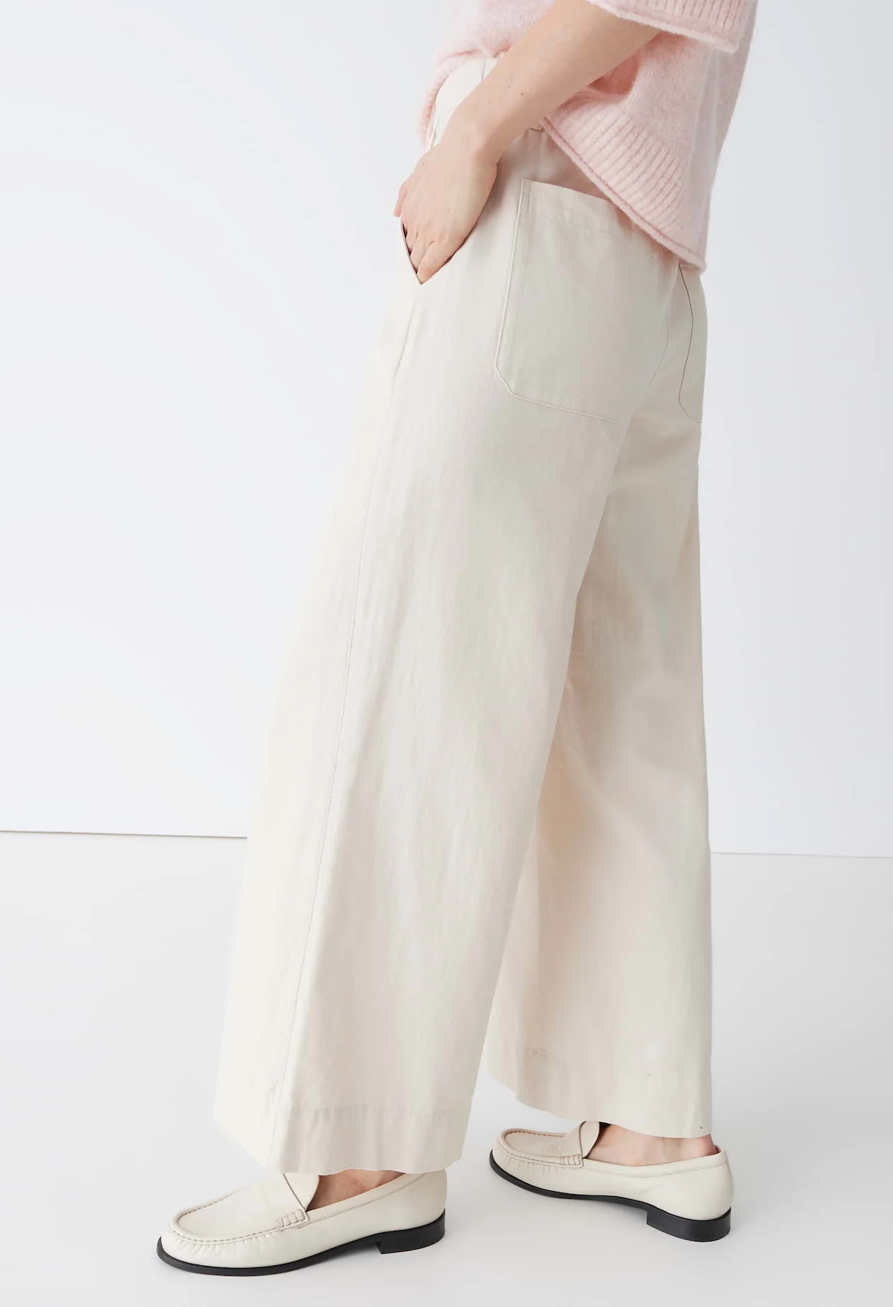 Meeri Breath Relaxed City Pants - Image 3