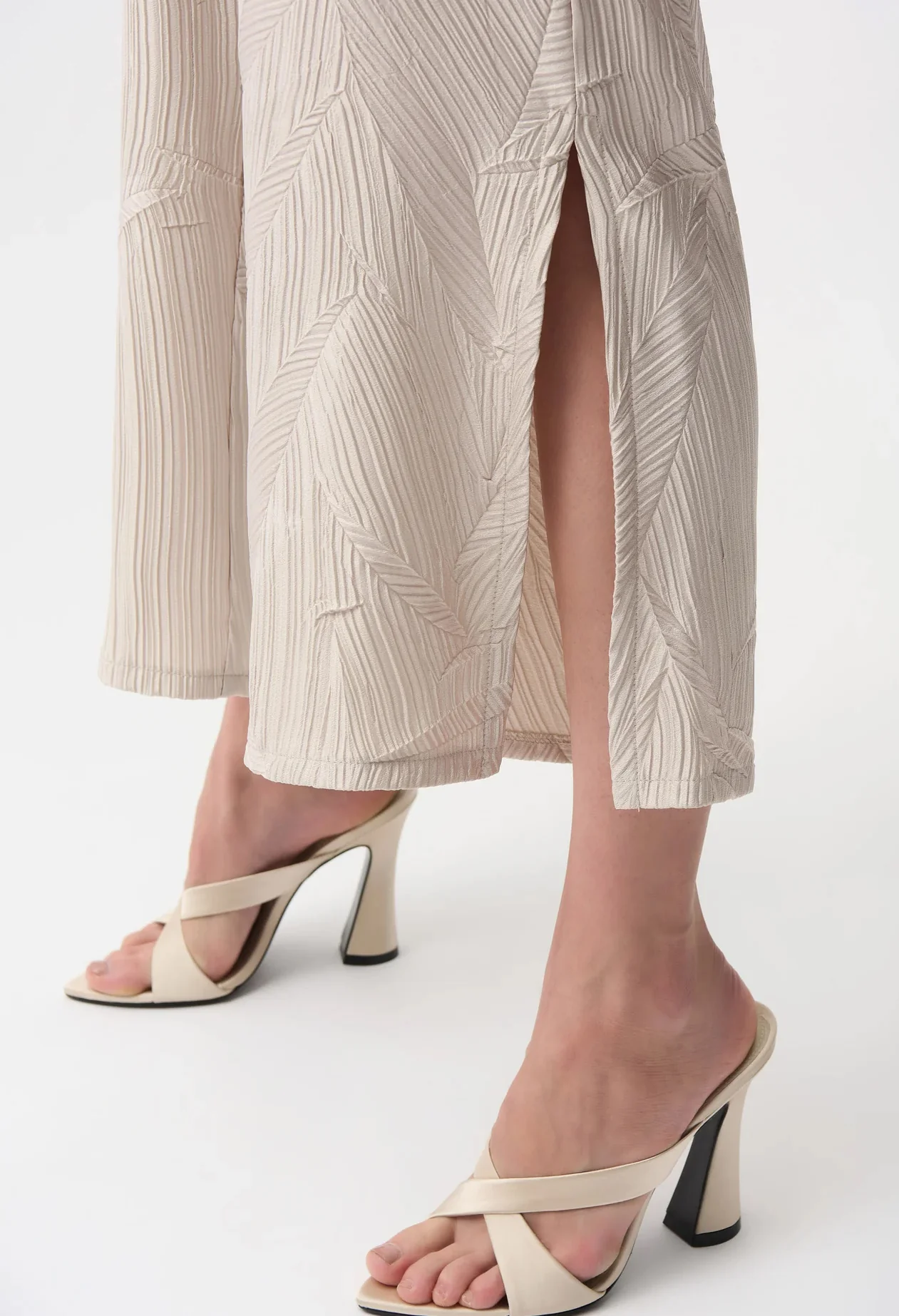 Mid-rise Abstract Trousers - Image 3