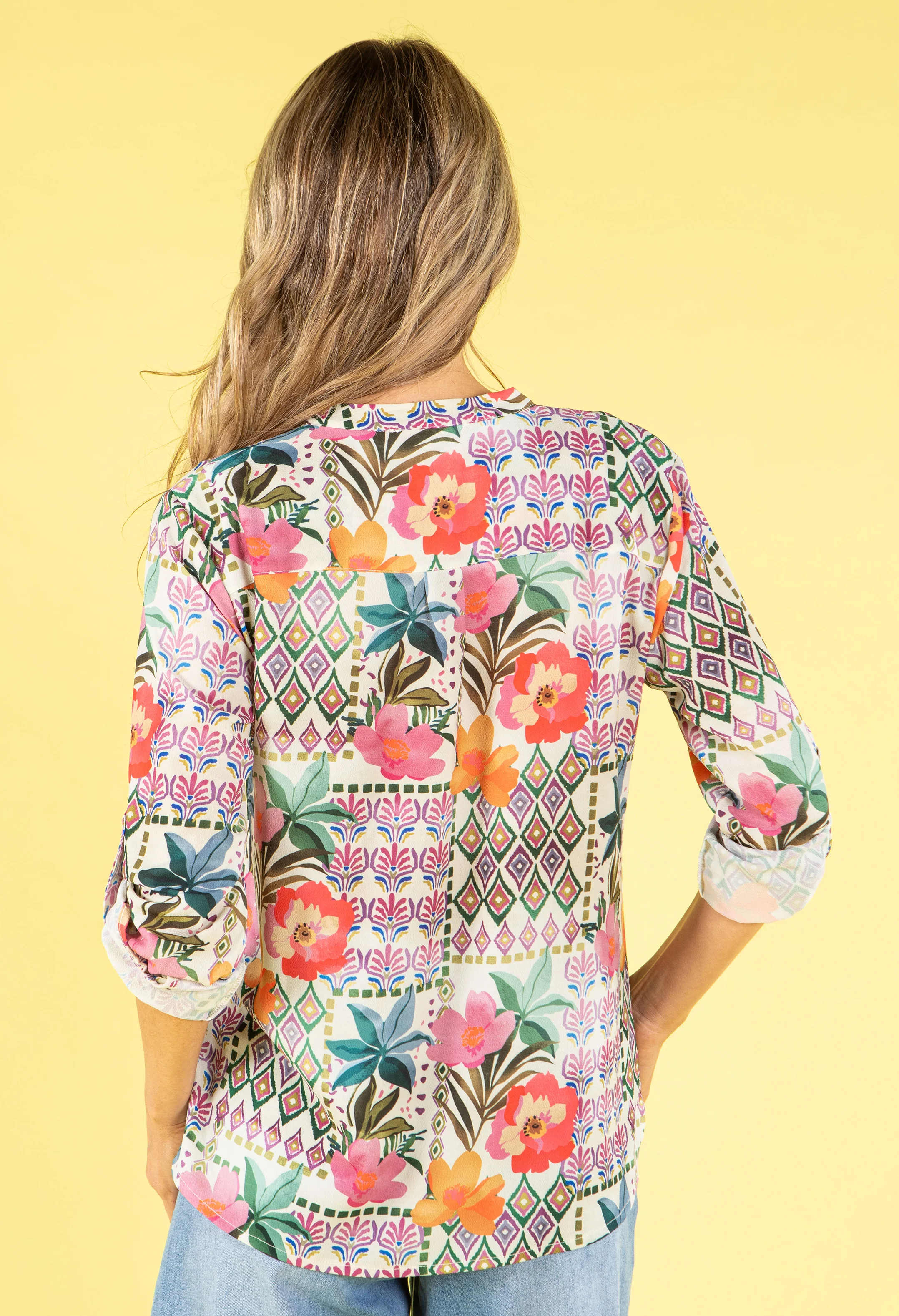 Patchwork Crepe Feel Blouse - Image 3