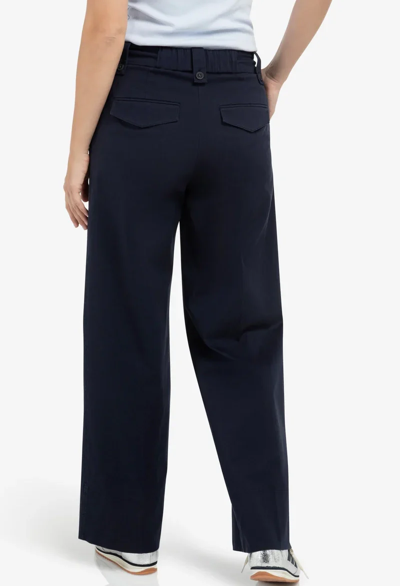 Pleated Wide Leg Trousers - Image 10