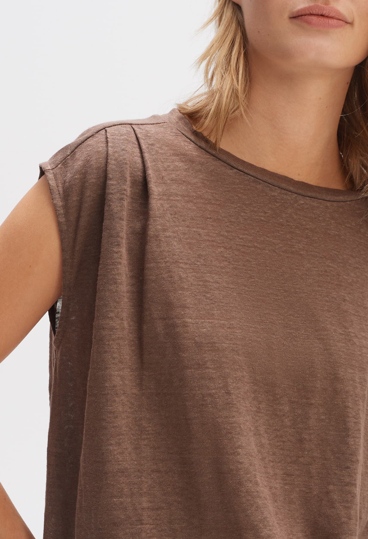 Saskino Boxy T-Shirt - Image 4
