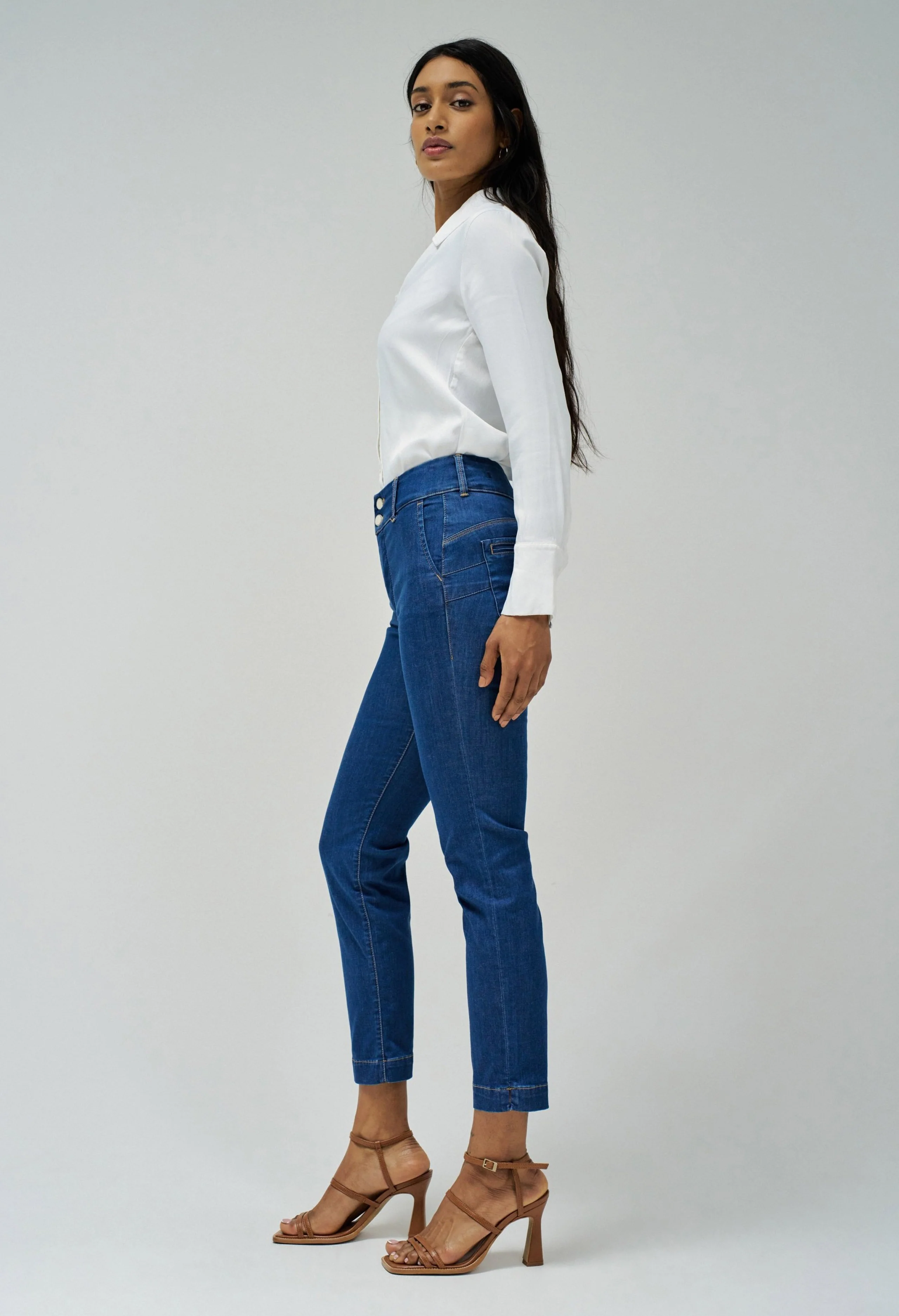 Secret Chino Push In Jeans - Image 3