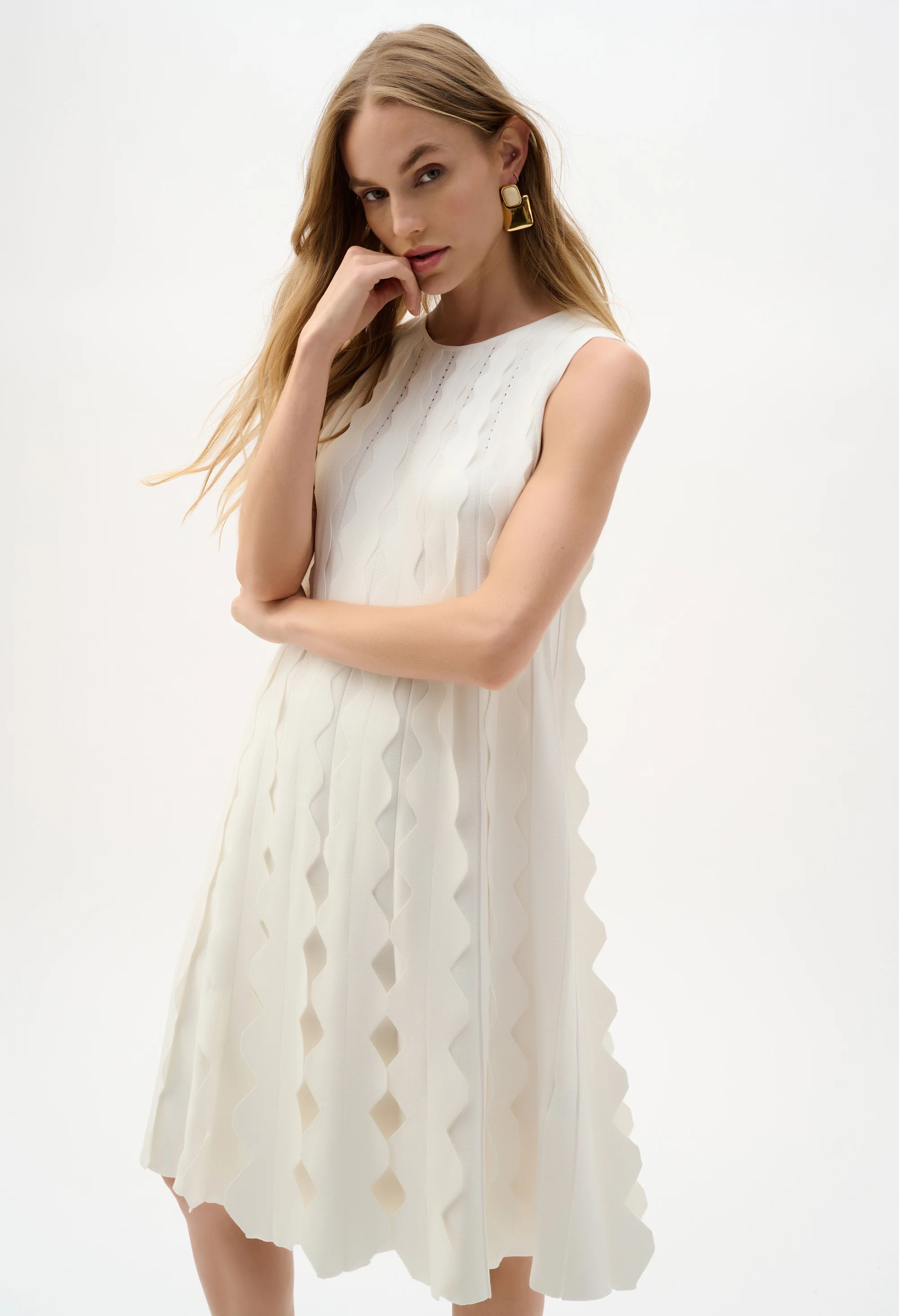 Sleeveless A-line Dress - Image 2