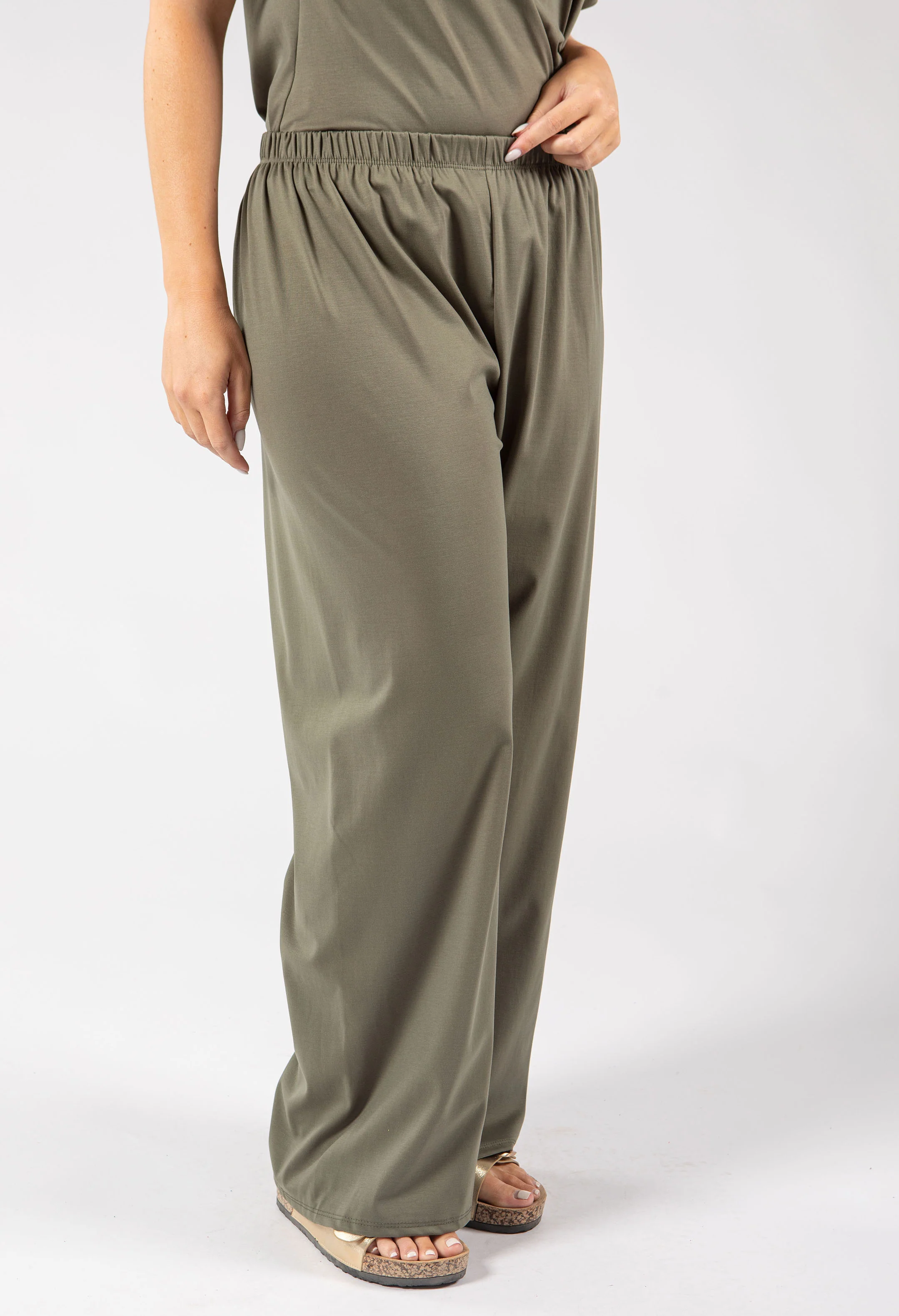 Twist-Front Co-Ord Set - Image 22