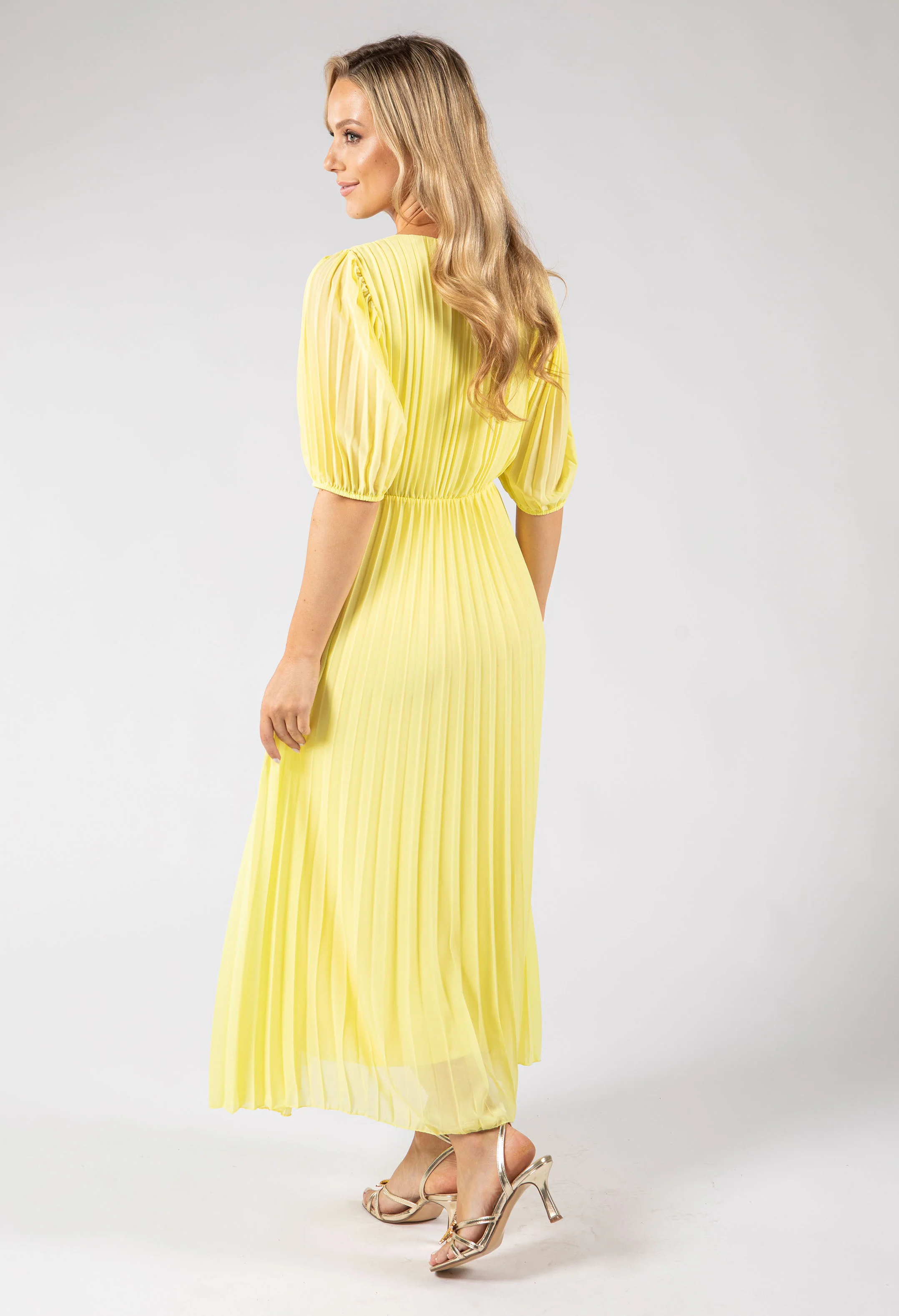 Front Knot Plisse Pleated Dress - Image 9