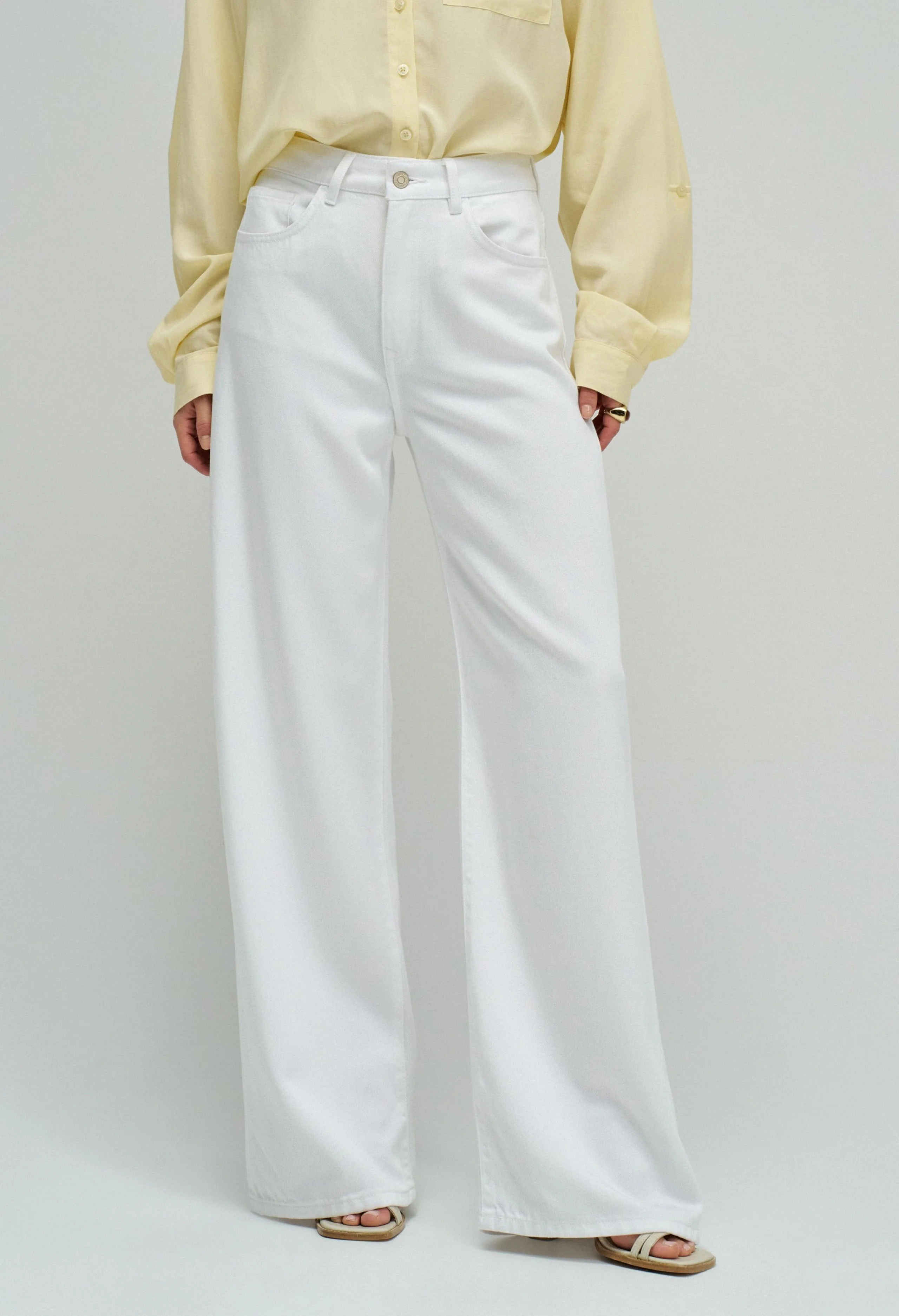 Wide Leg Jeans - Image 2